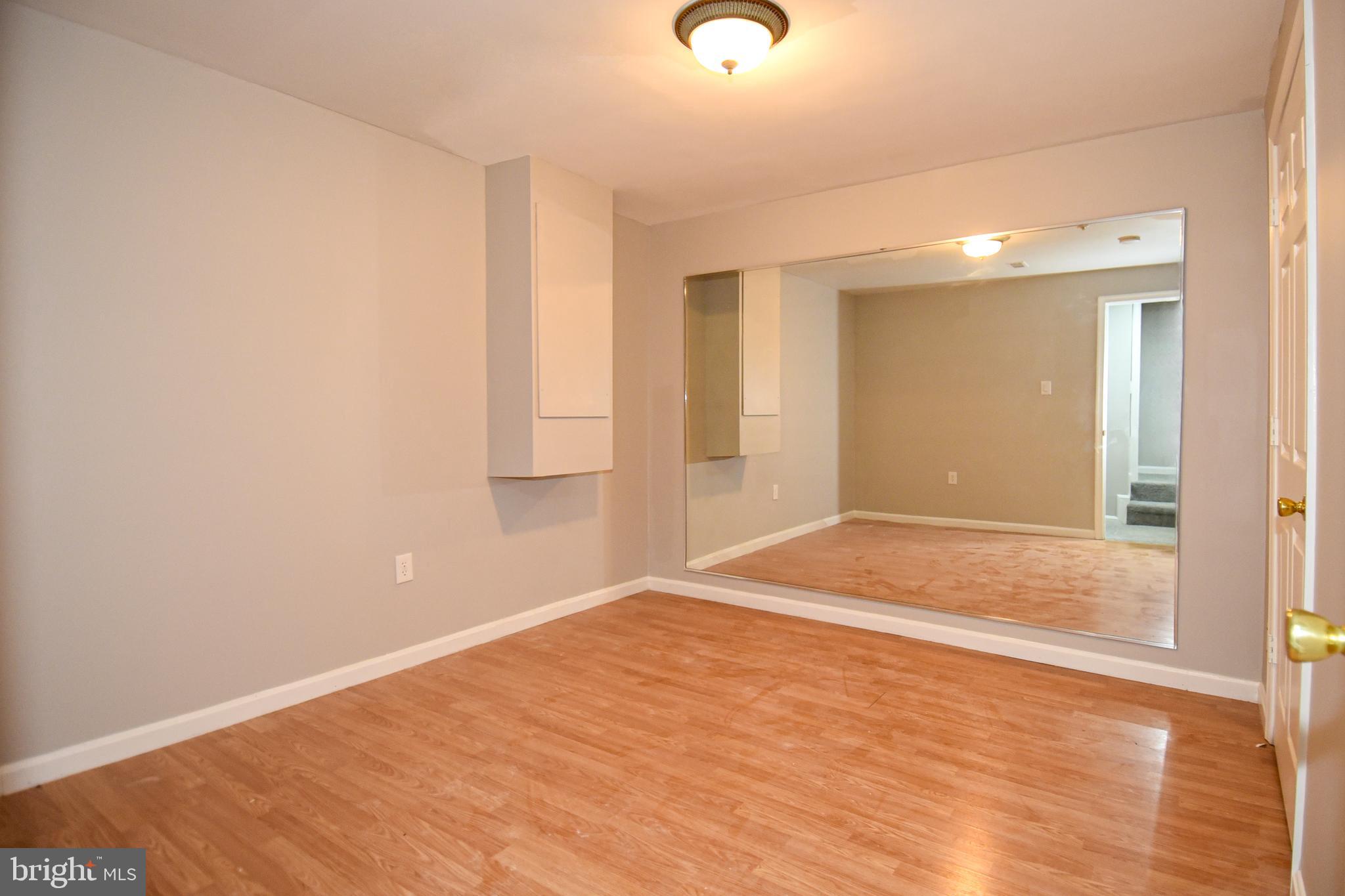 WOODVIEW VILLAGE - Residential