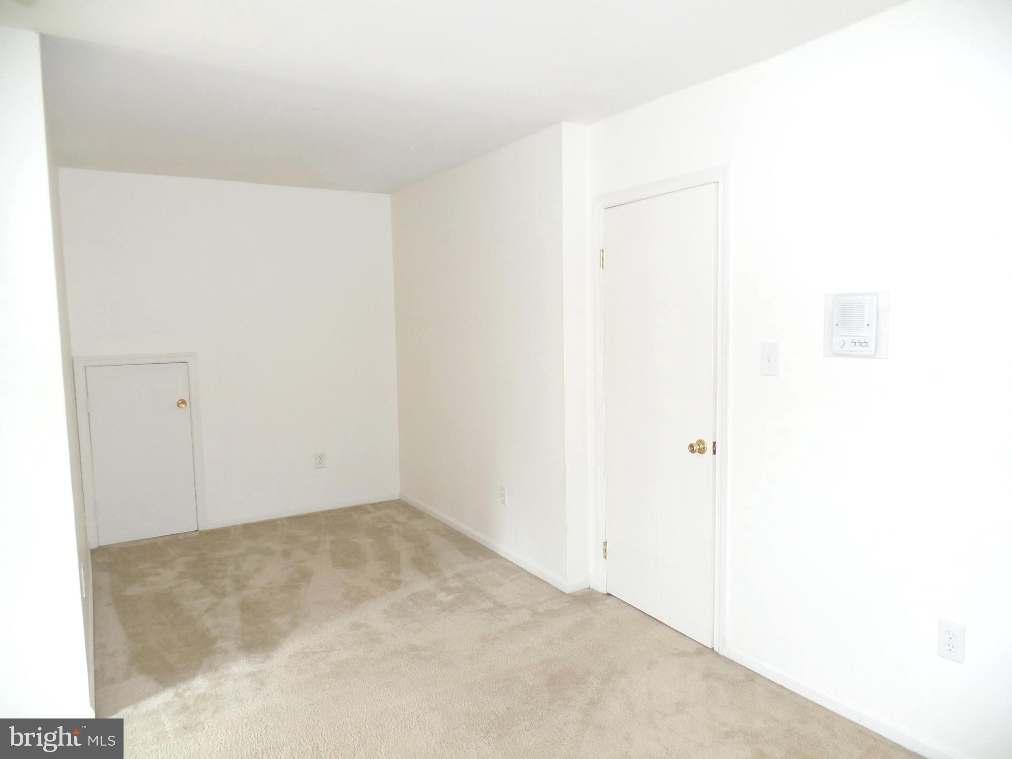 FAIRFAX PLAZA TOWNHOUSES - Residential