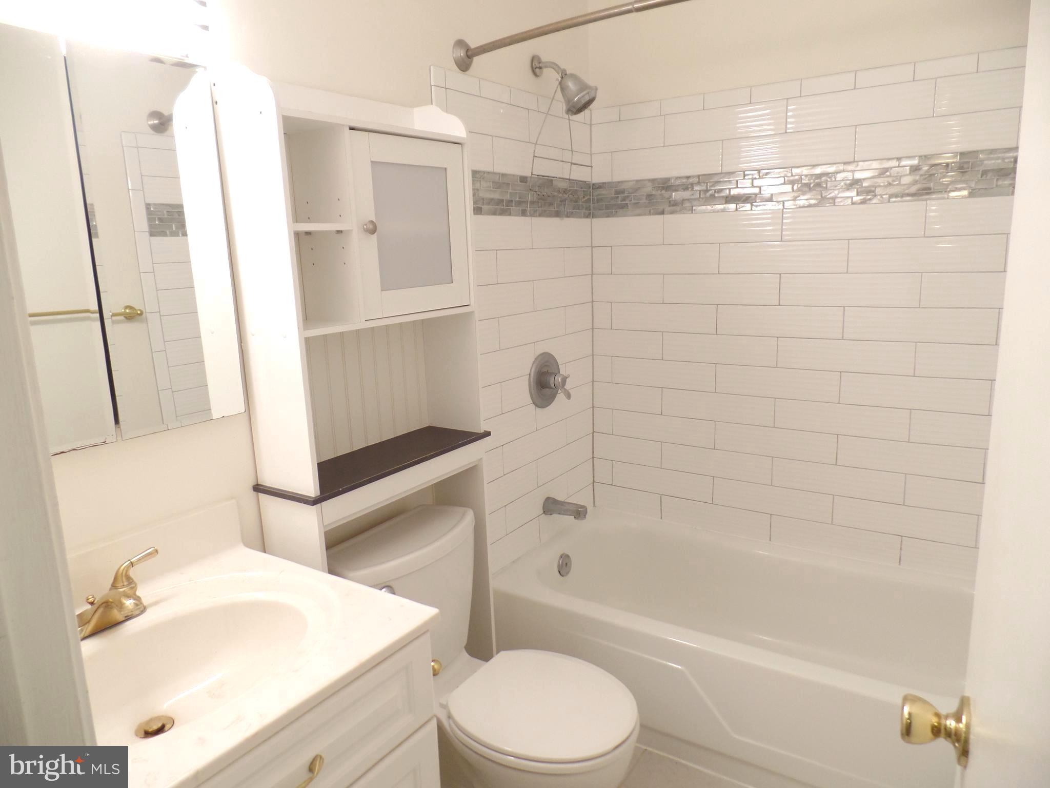 FAIRFAX PLAZA TOWNHOUSES - Residential