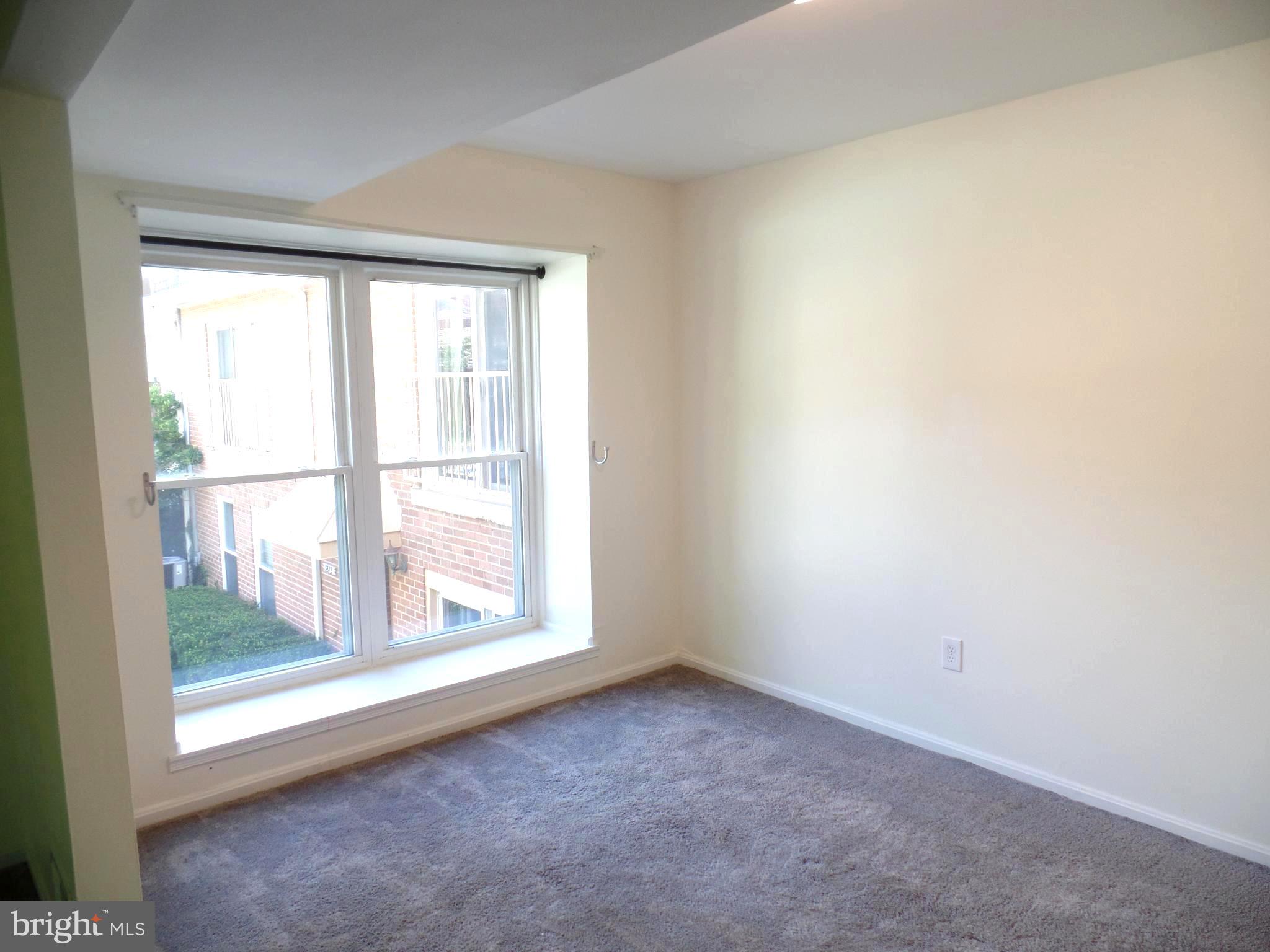 FAIRFAX PLAZA TOWNHOUSES - Residential