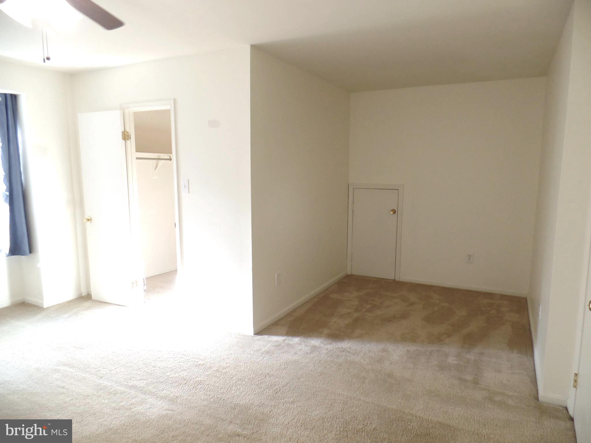 FAIRFAX PLAZA TOWNHOUSES - Residential