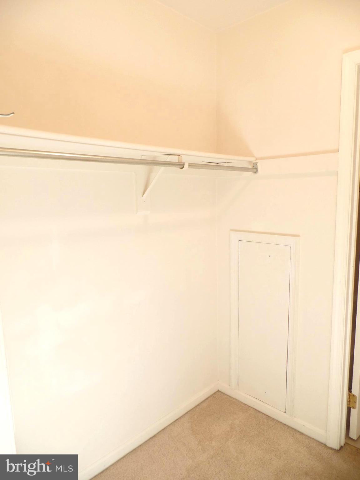 FAIRFAX PLAZA TOWNHOUSES - Residential