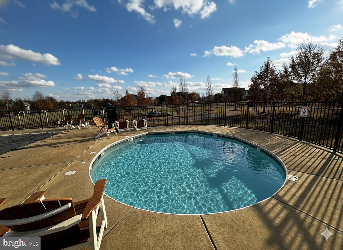 CANAL VIEW - Residential