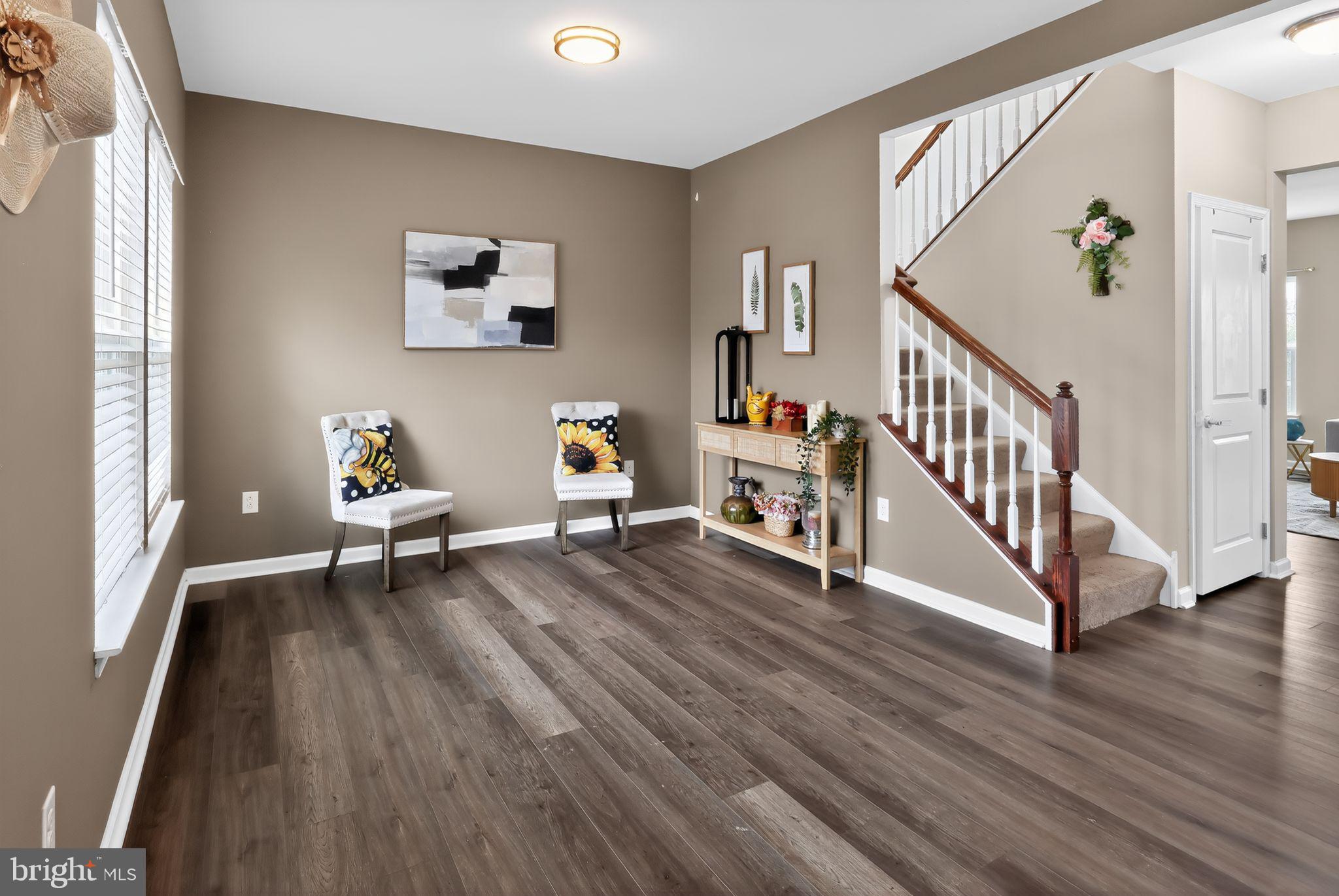 CANAL VIEW - Residential