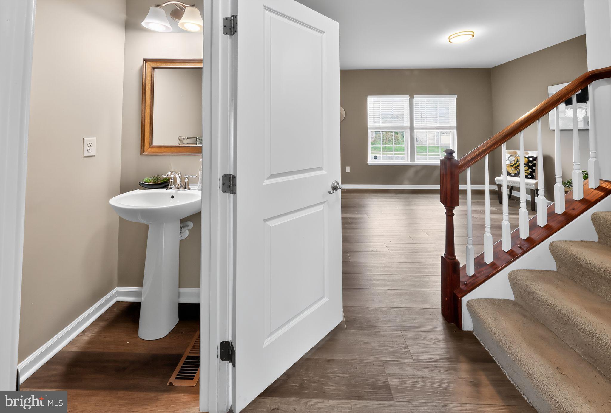 CANAL VIEW - Residential