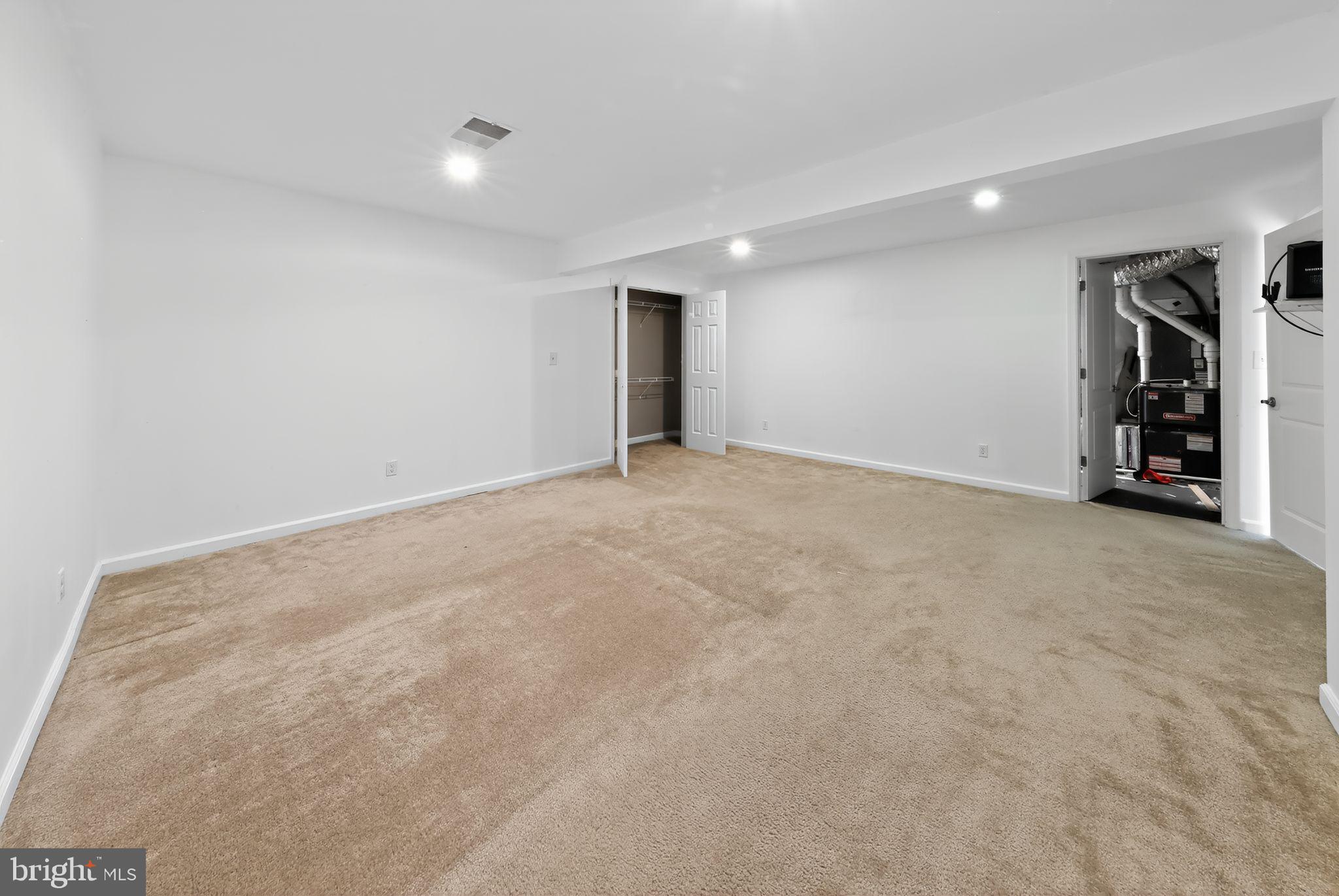 CANAL VIEW - Residential