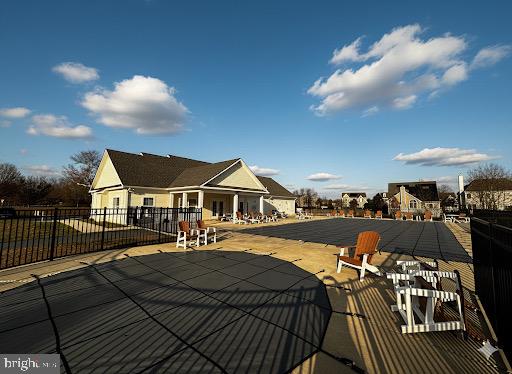 CANAL VIEW - Residential