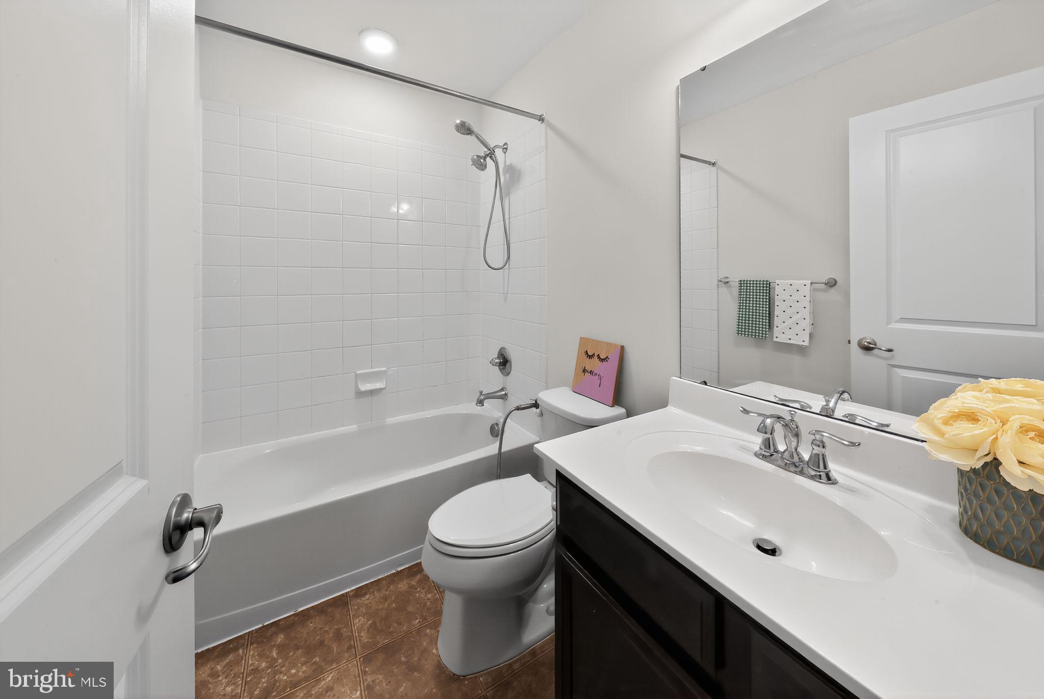 CANAL VIEW - Residential