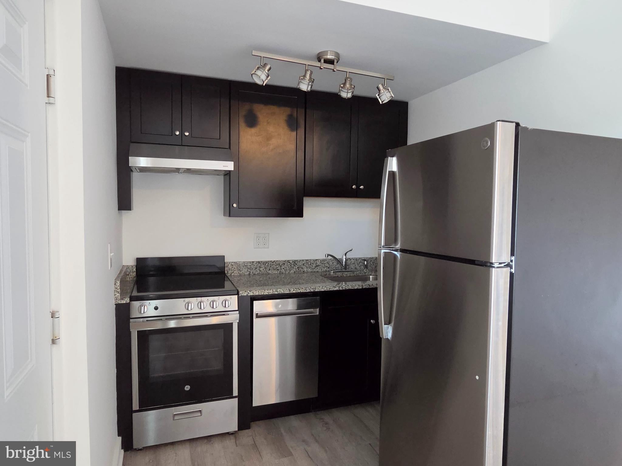 2205 PRINCESS ANNE STREET 201