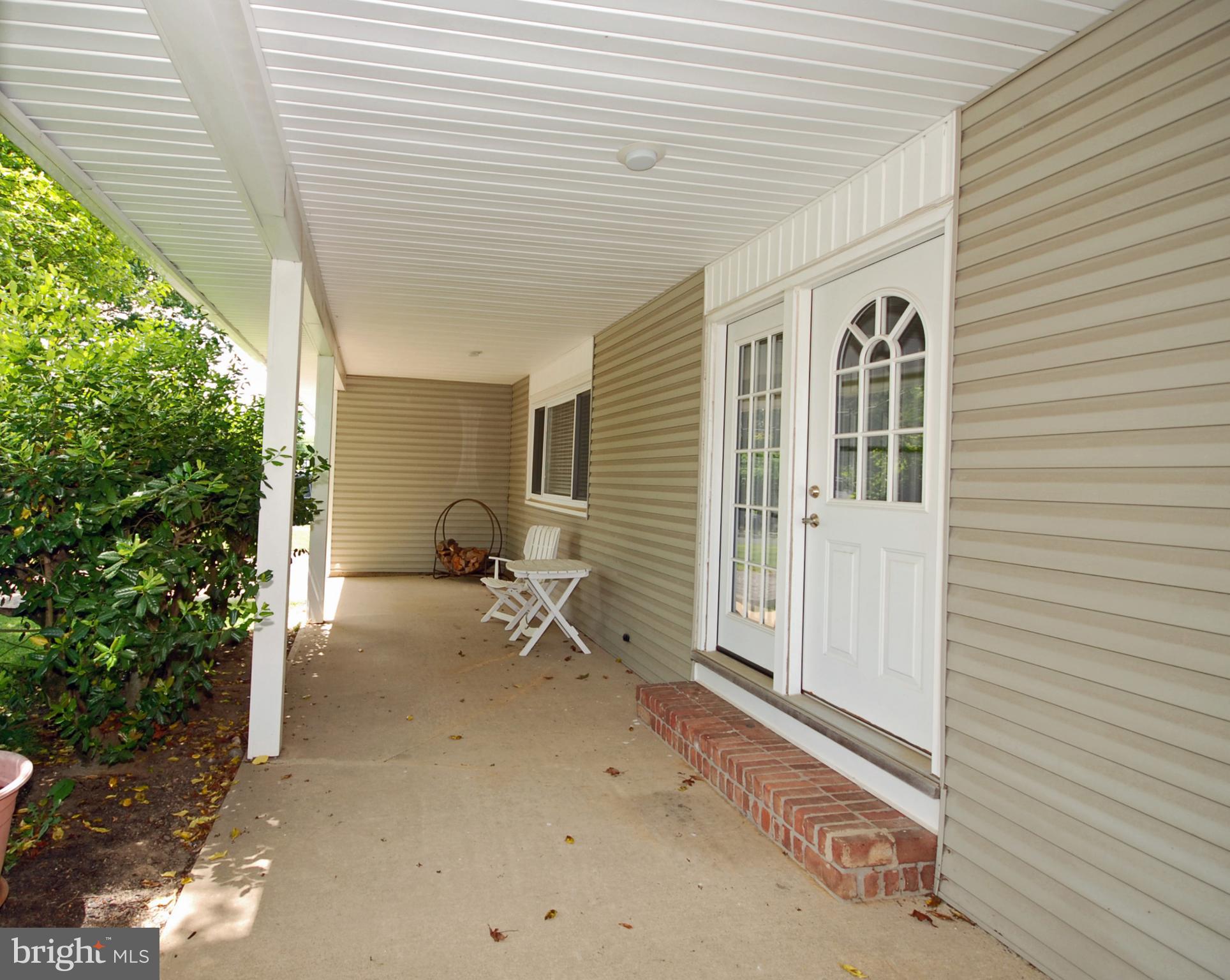 606 DUTCH NECK ROAD
