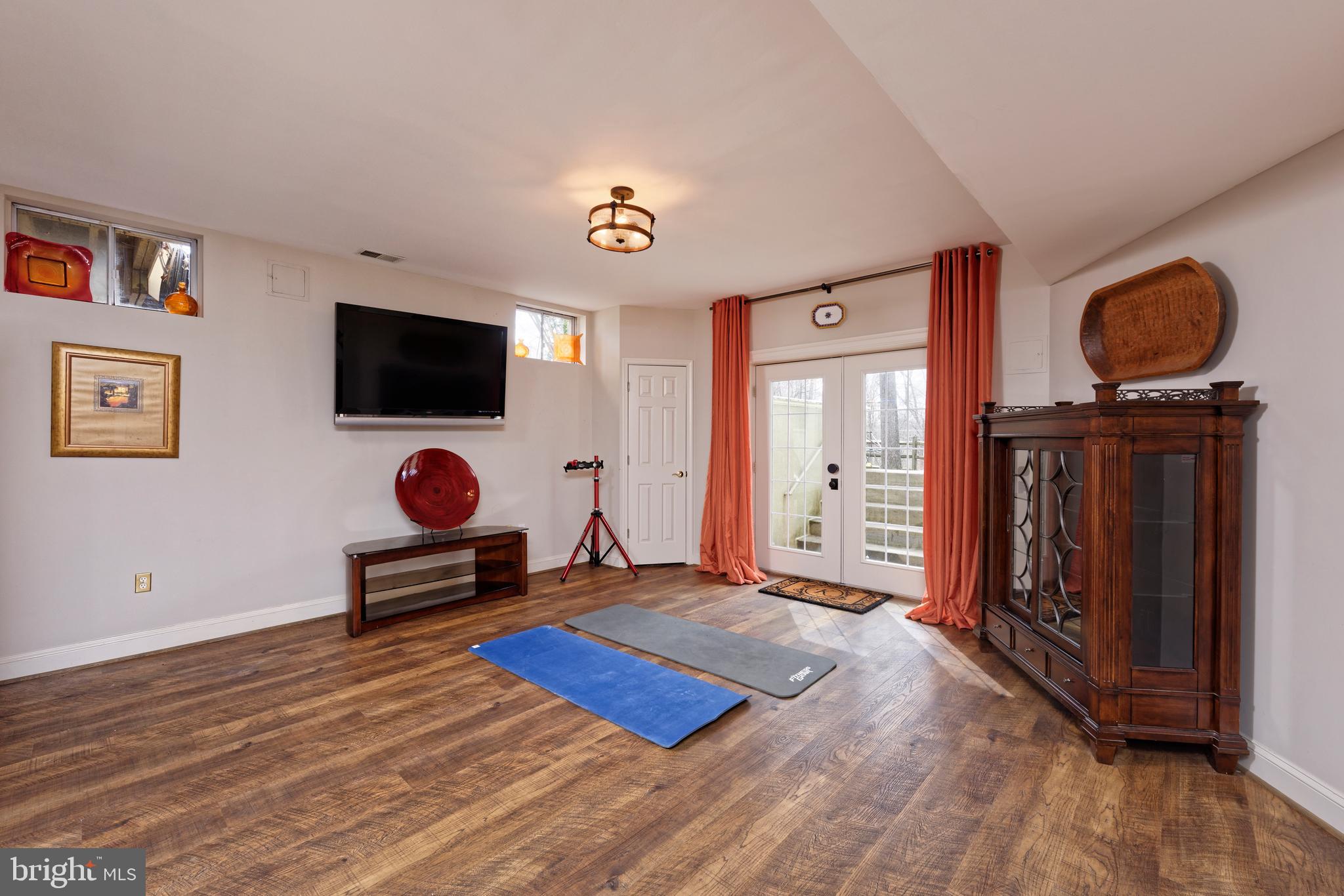 MCDONALD - Residential