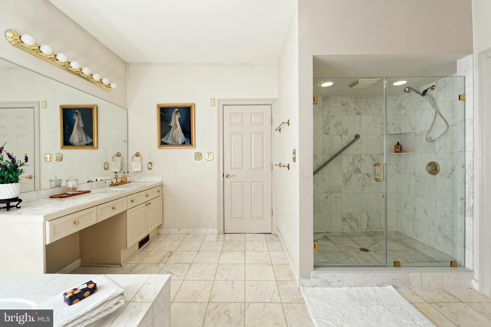 MCDONALD - Residential