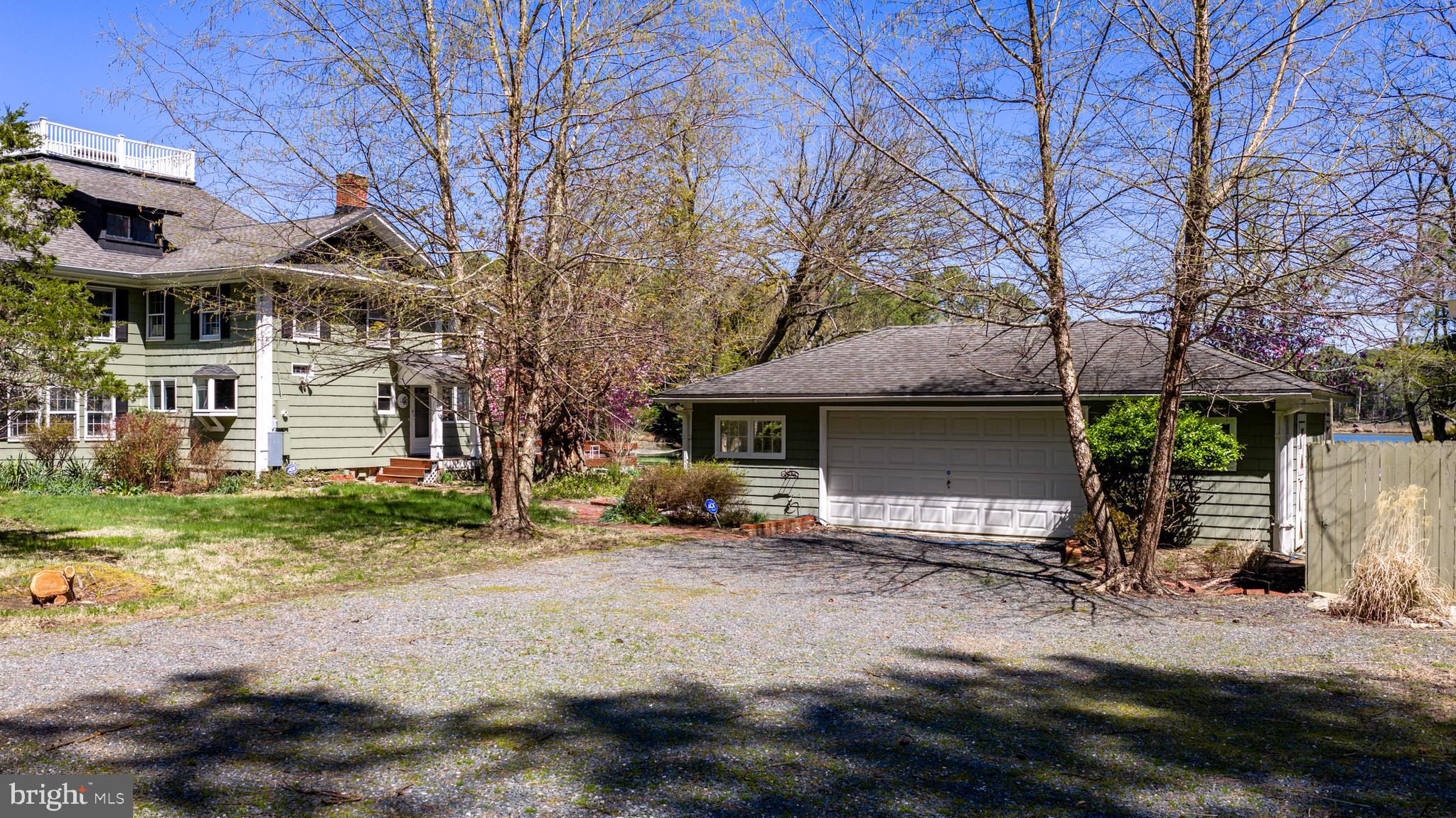 QUAKER NECK - Residential