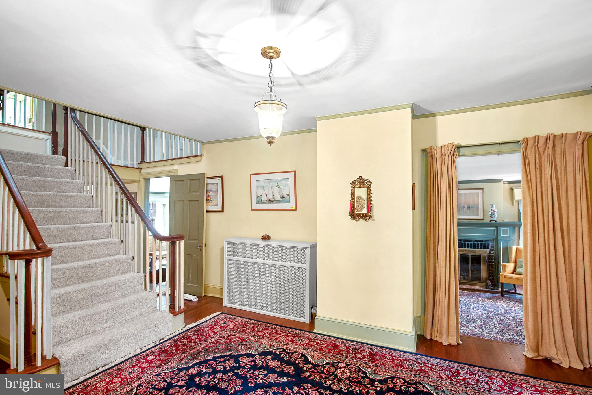 QUAKER NECK - Residential