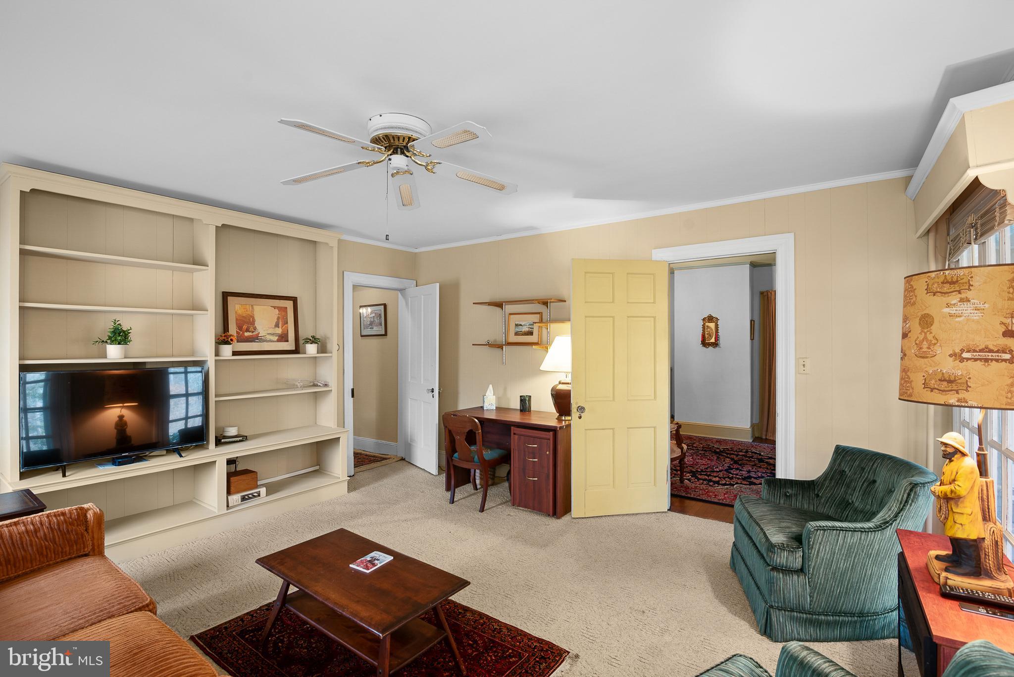 QUAKER NECK - Residential