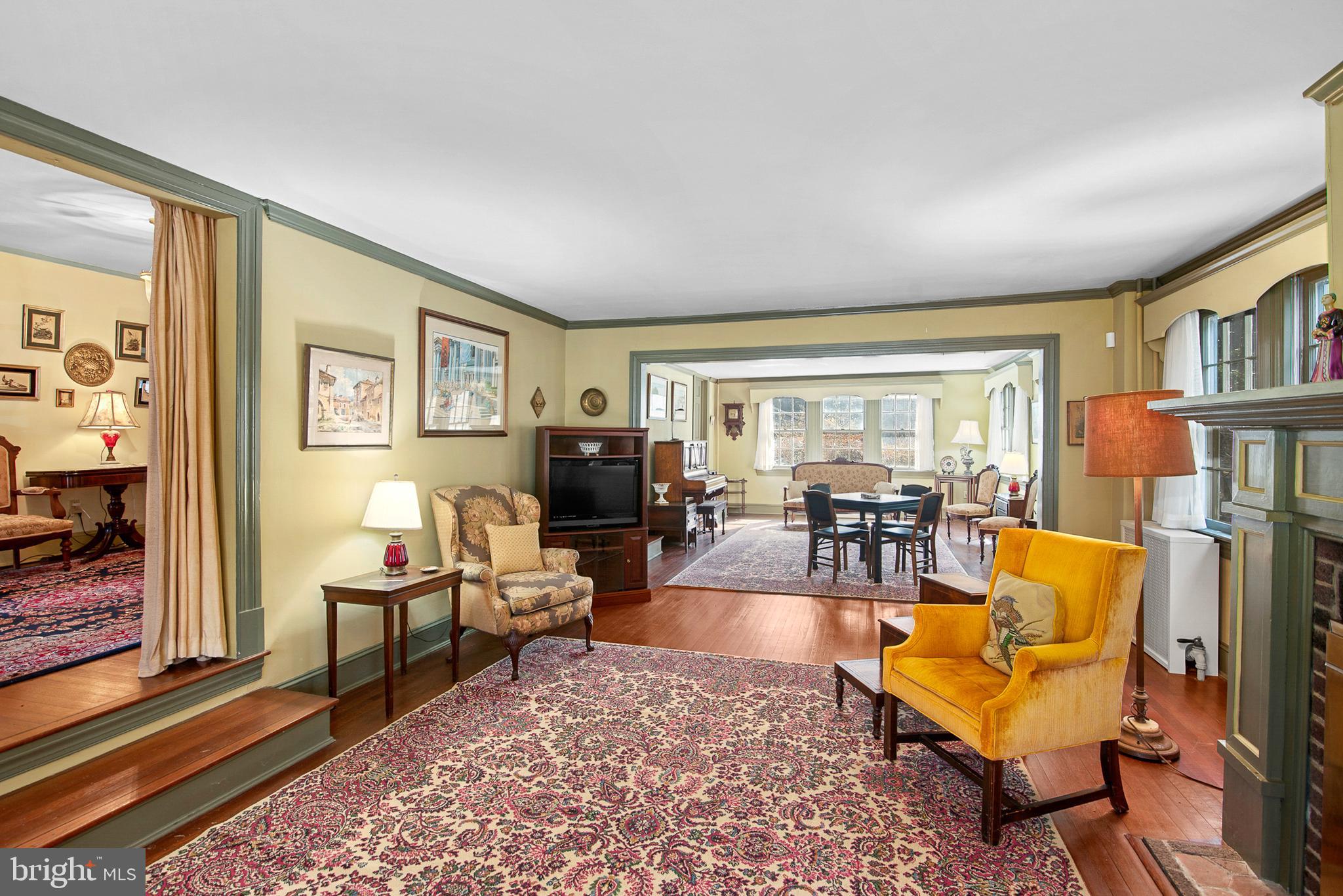 QUAKER NECK - Residential