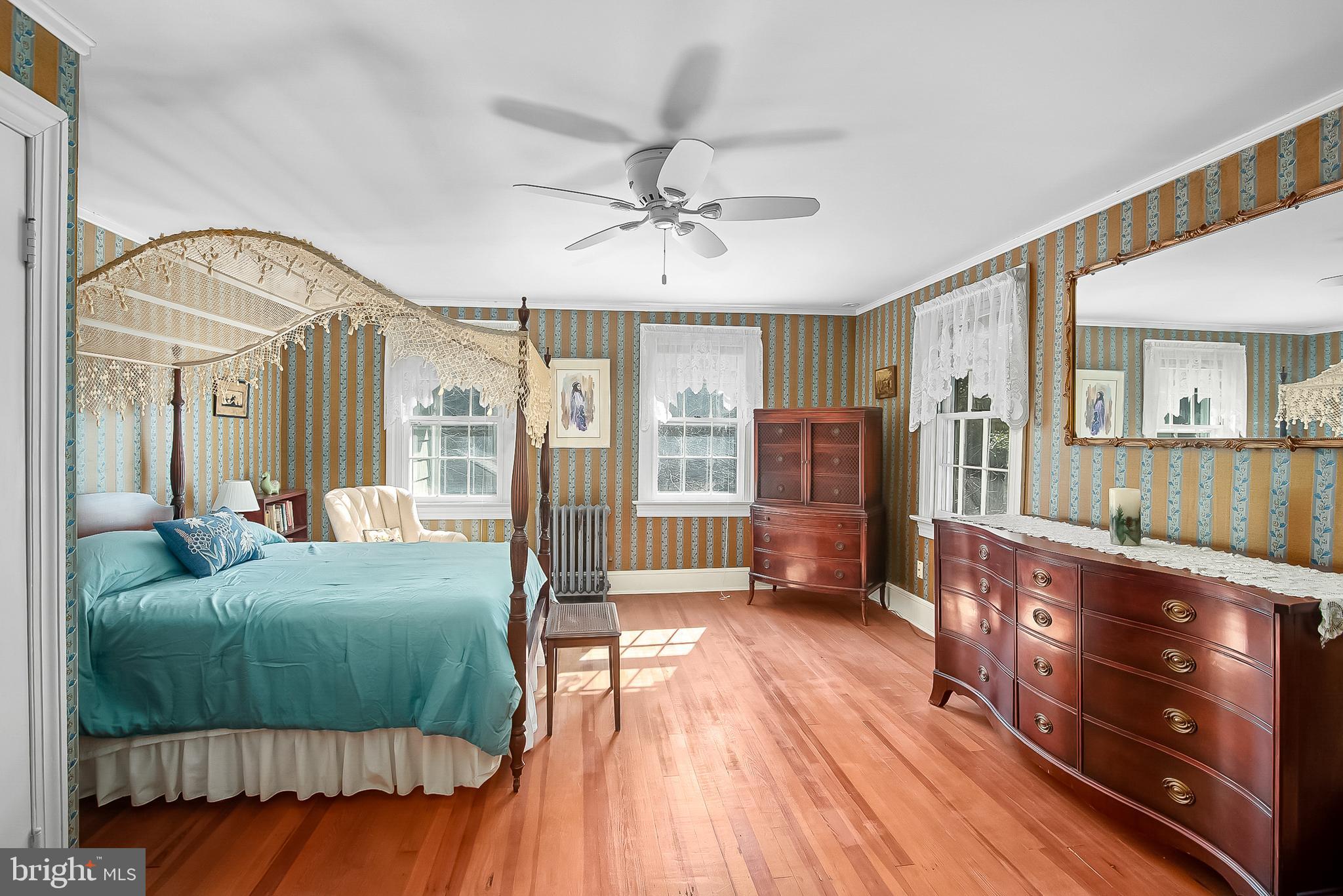 QUAKER NECK - Residential