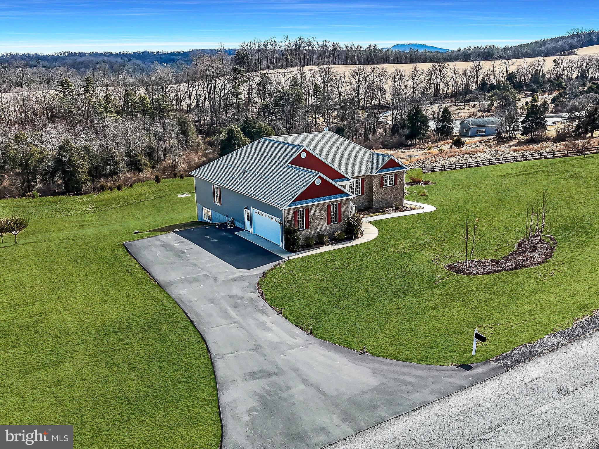 THE OAKS AT BRADDOCK CROSSING - Residential