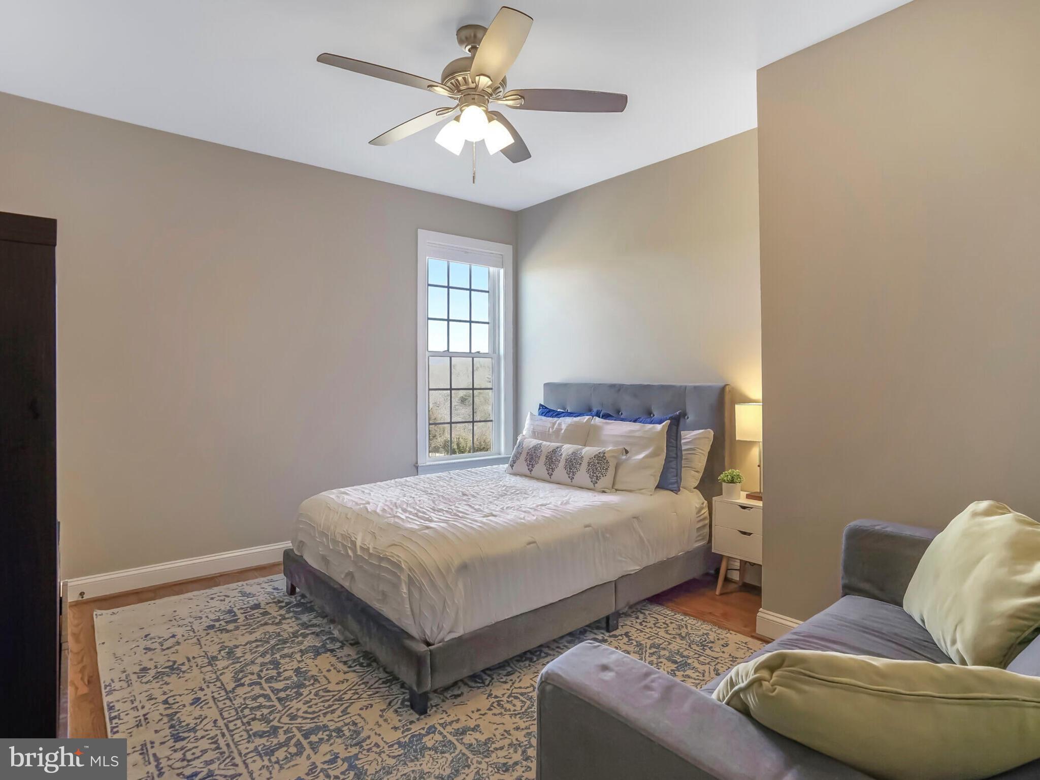 THE OAKS AT BRADDOCK CROSSING - Residential