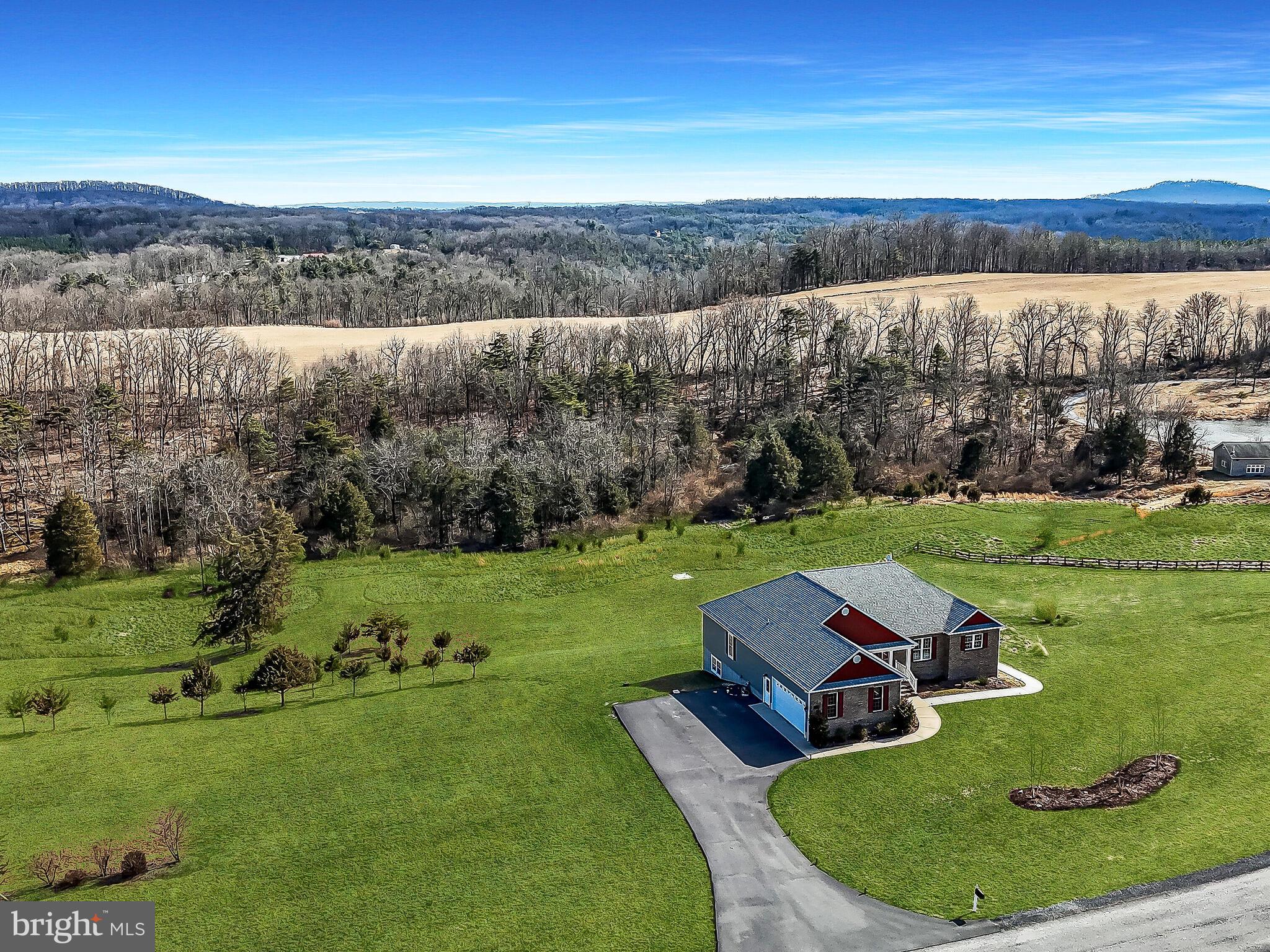 THE OAKS AT BRADDOCK CROSSING - Residential