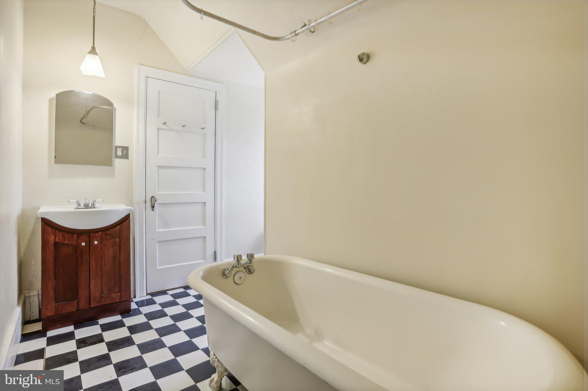 GERMANTOWN - Residential