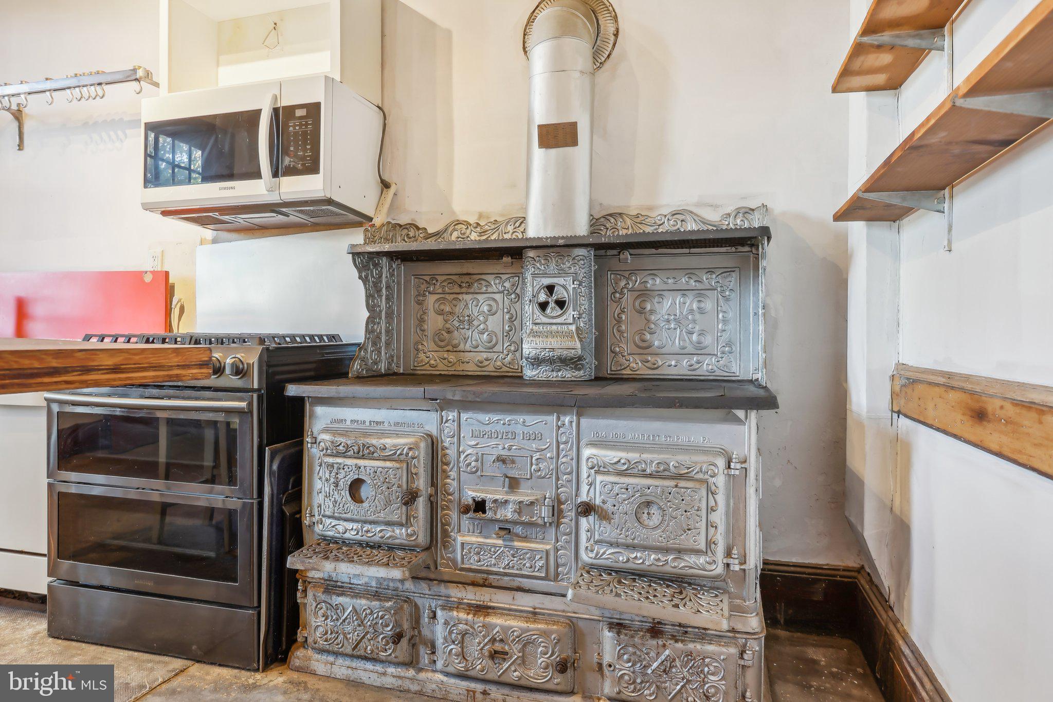 GERMANTOWN - Residential