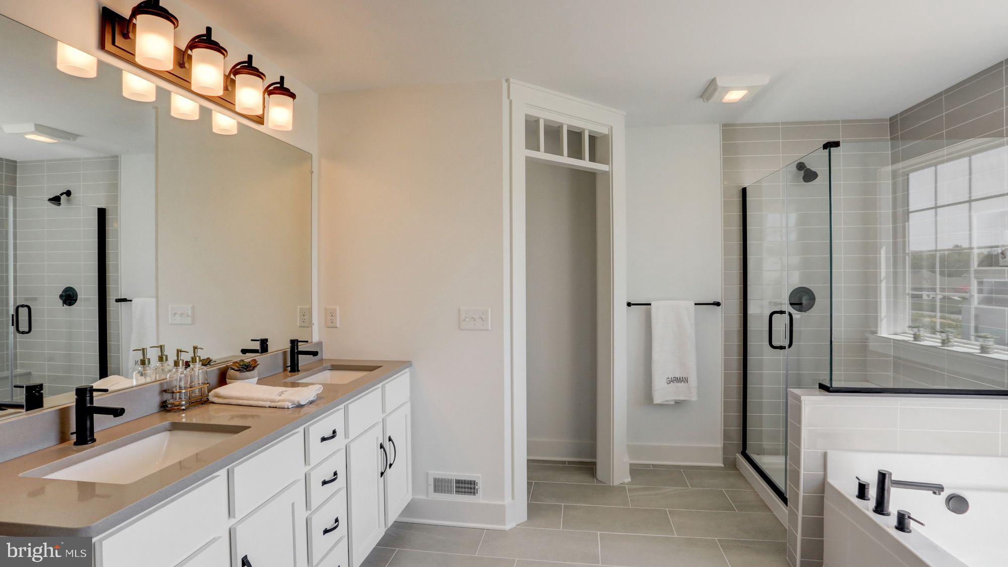 STRATHFORD MEADOWS - Residential