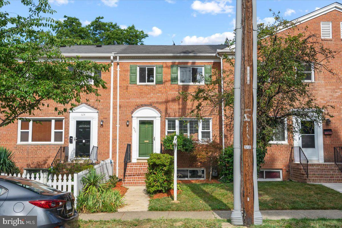 JEFFERSON HOMES - Residential