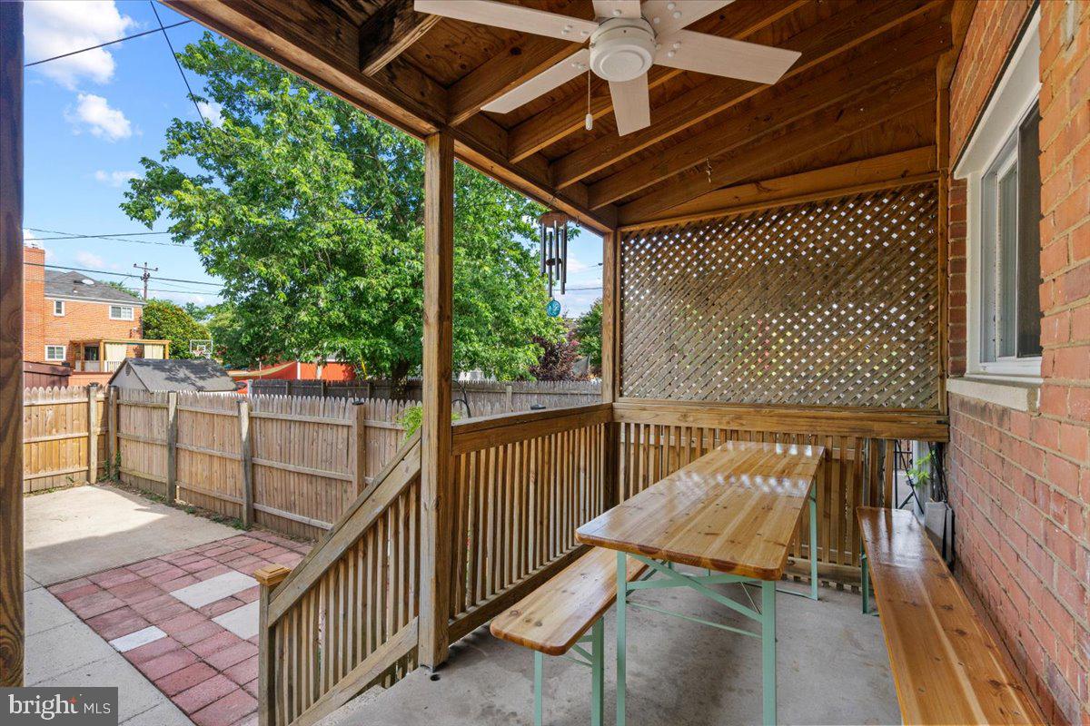 JEFFERSON HOMES - Residential