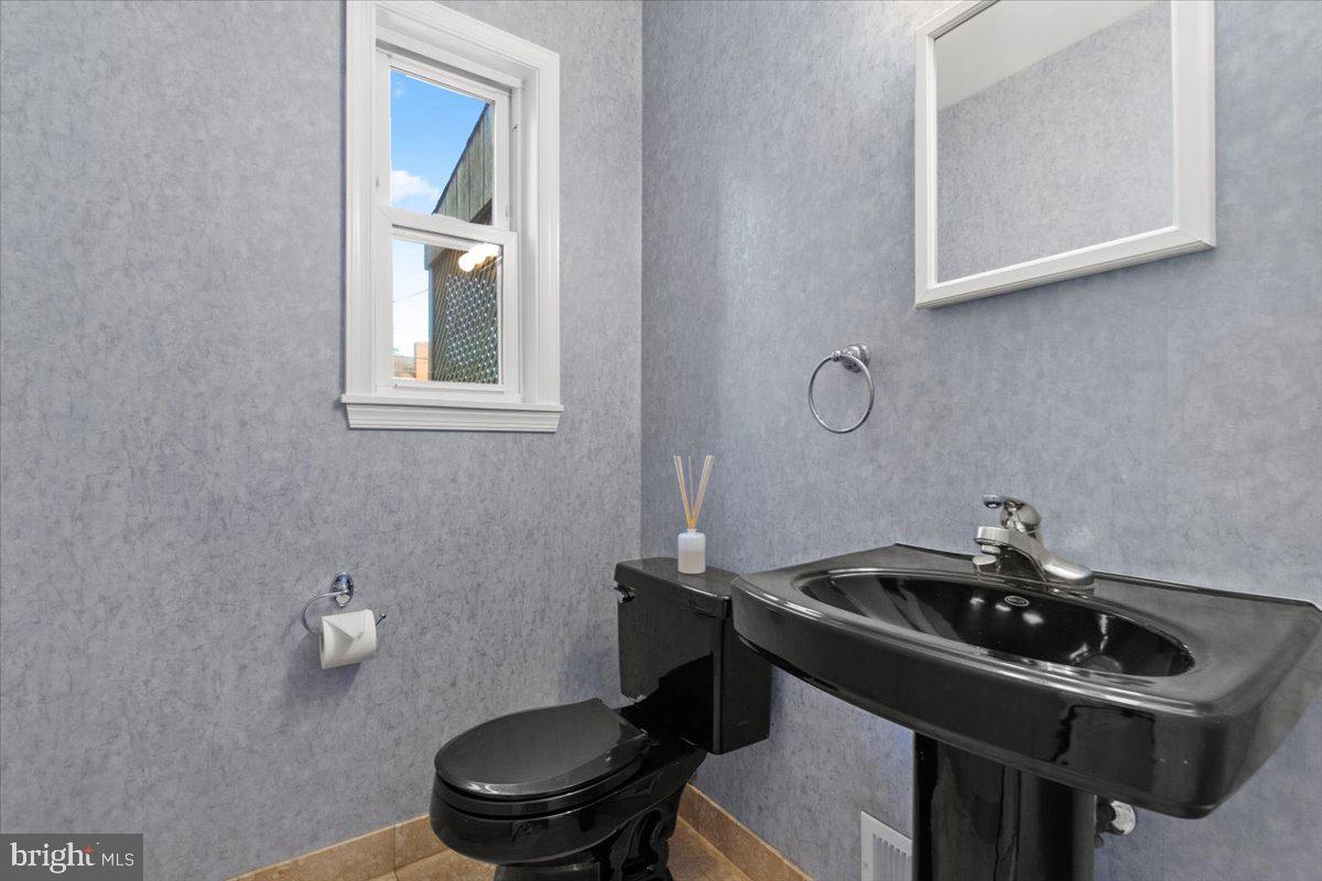 JEFFERSON HOMES - Residential