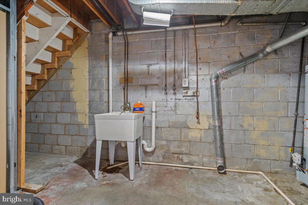 JEFFERSON HOMES - Residential