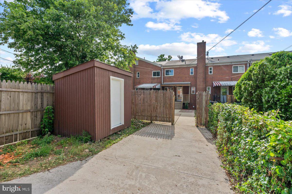 JEFFERSON HOMES - Residential