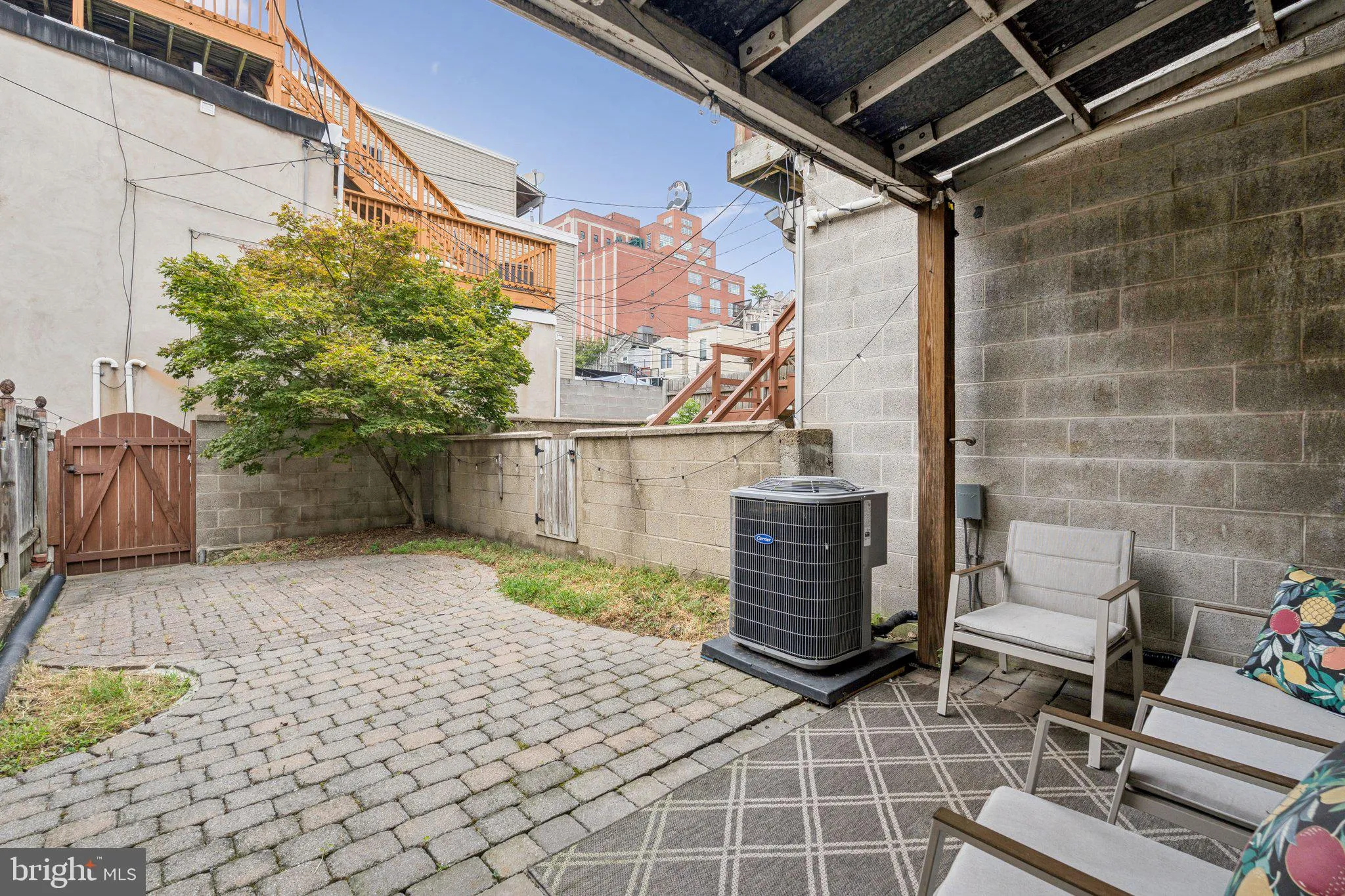 Baltimore, Maryland 21224, United States, 2 Bedrooms Bedrooms, ,2 BathroomsBathrooms,Residential,Pending,191826