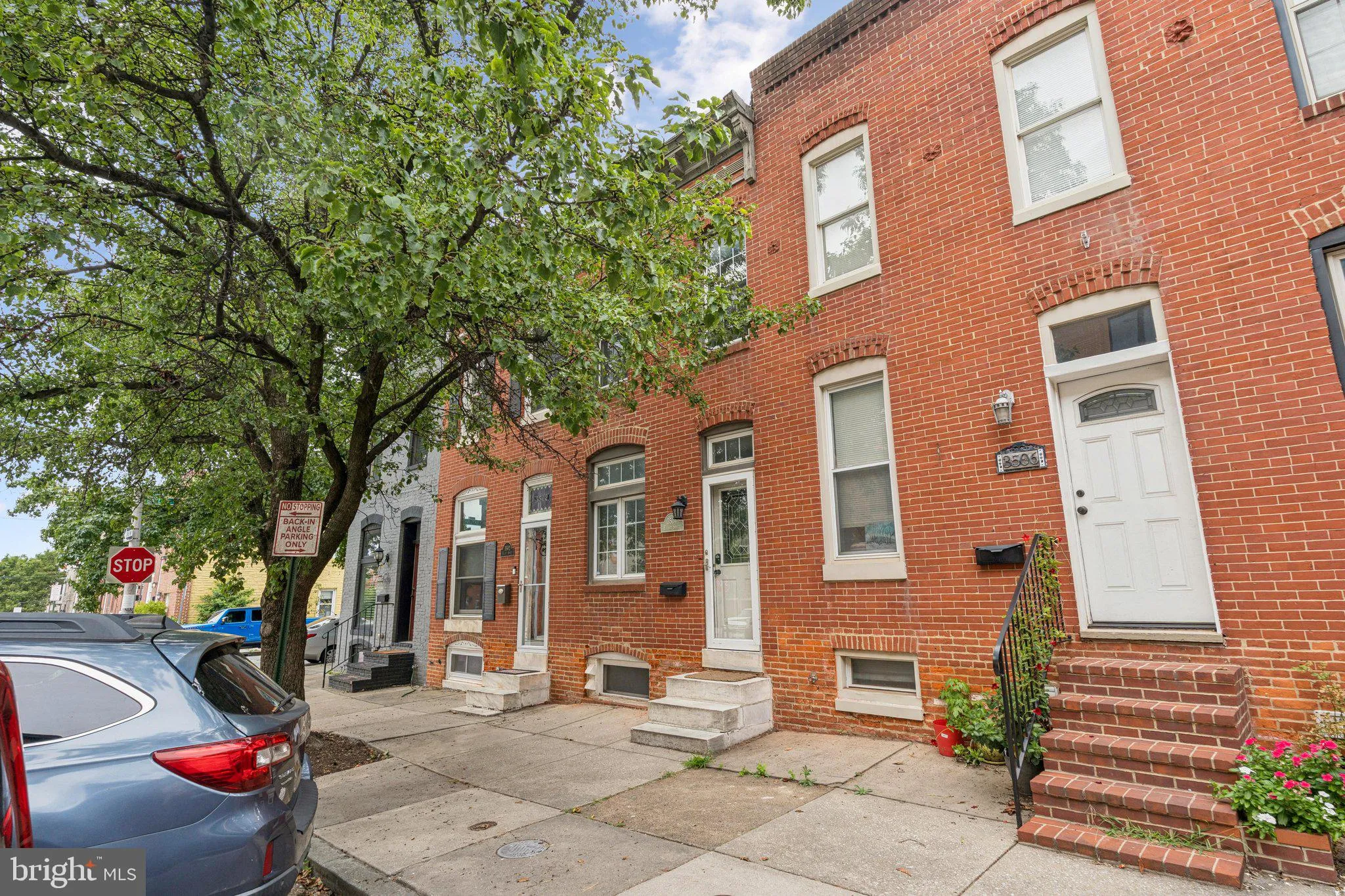 Baltimore, Maryland 21224, United States, 2 Bedrooms Bedrooms, ,2 BathroomsBathrooms,Residential,Pending,191826