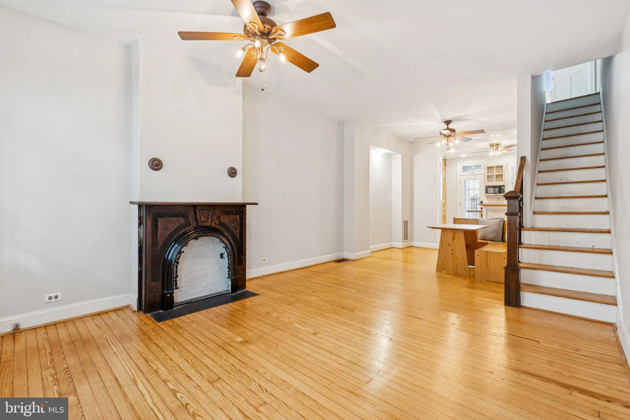 Baltimore, Maryland 21224, United States, 2 Bedrooms Bedrooms, ,2 BathroomsBathrooms,Residential,Pending,191826