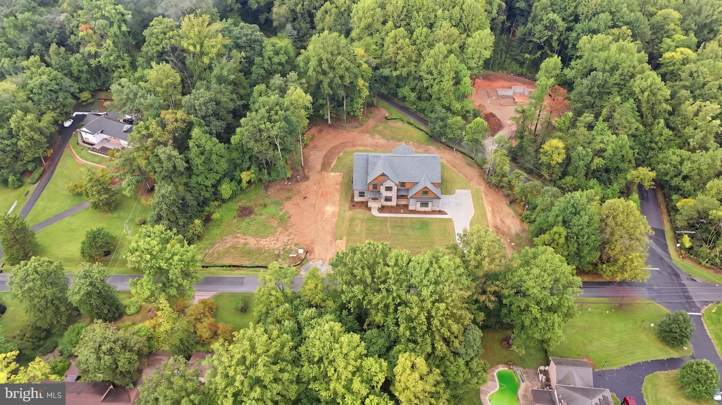 12900 CIRCLE DRIVE