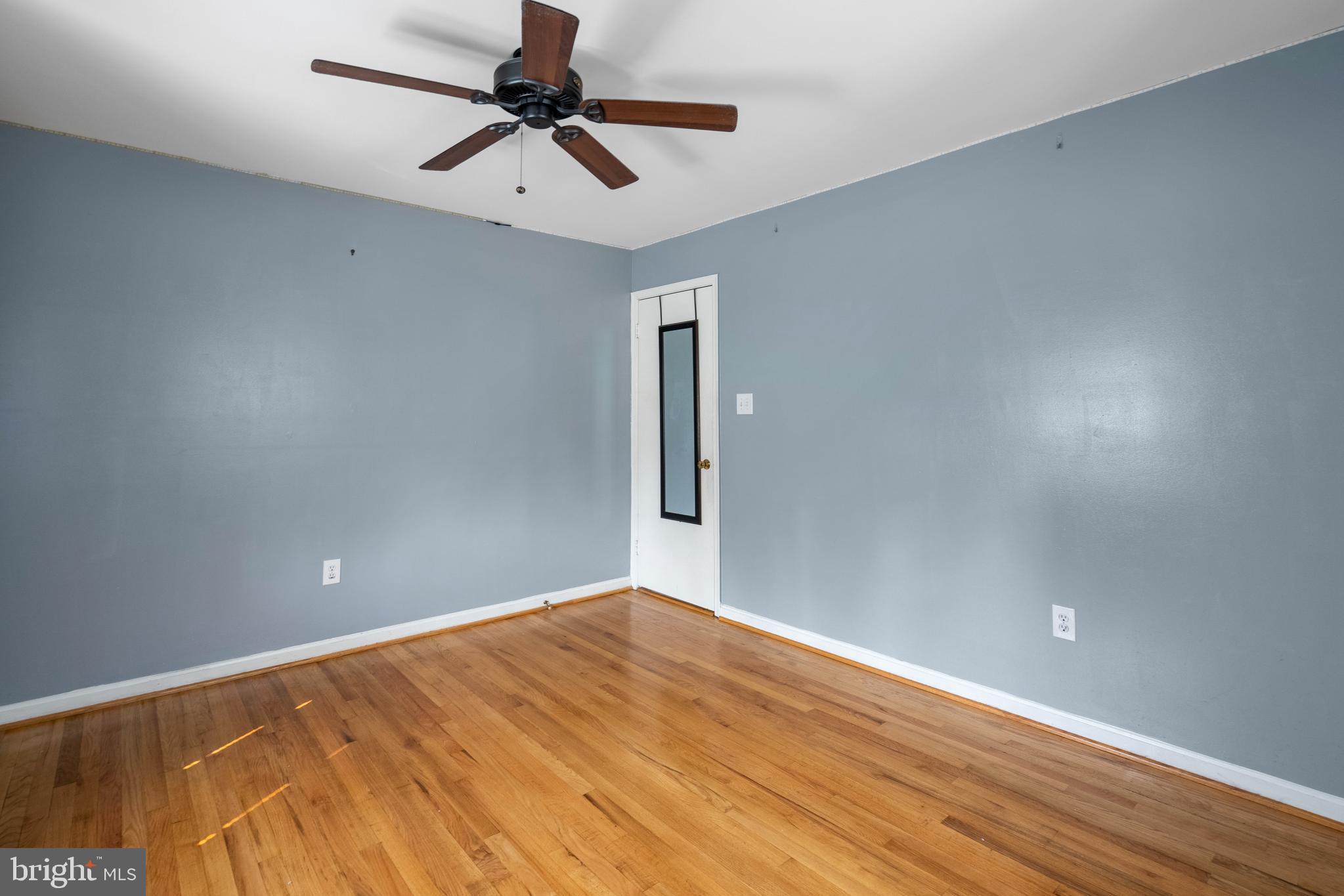 BOND MILL PARK - Residential