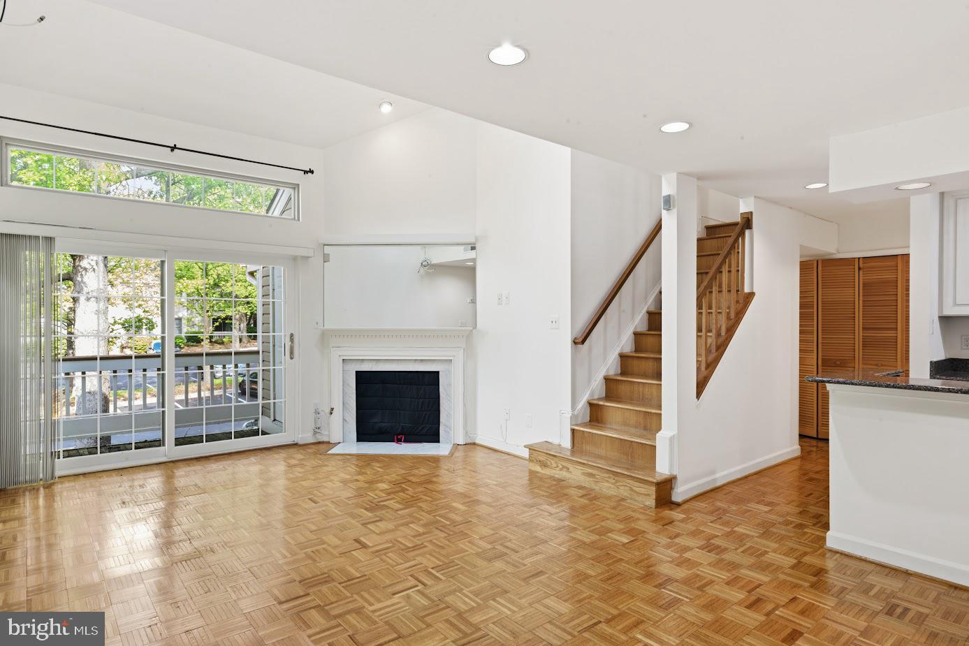BENTLEY PLACE - Residential