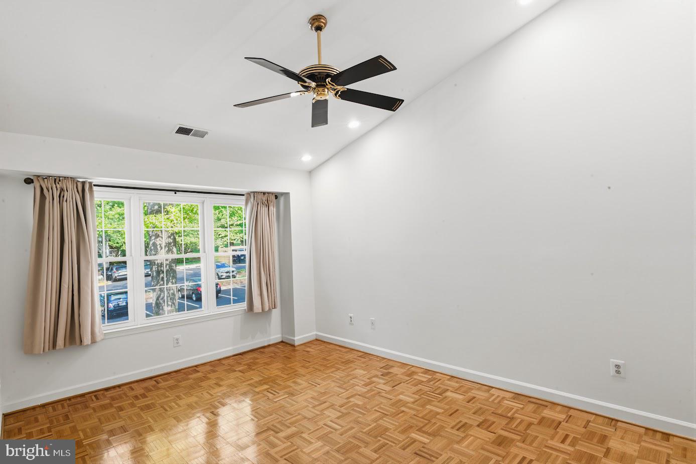 BENTLEY PLACE - Residential