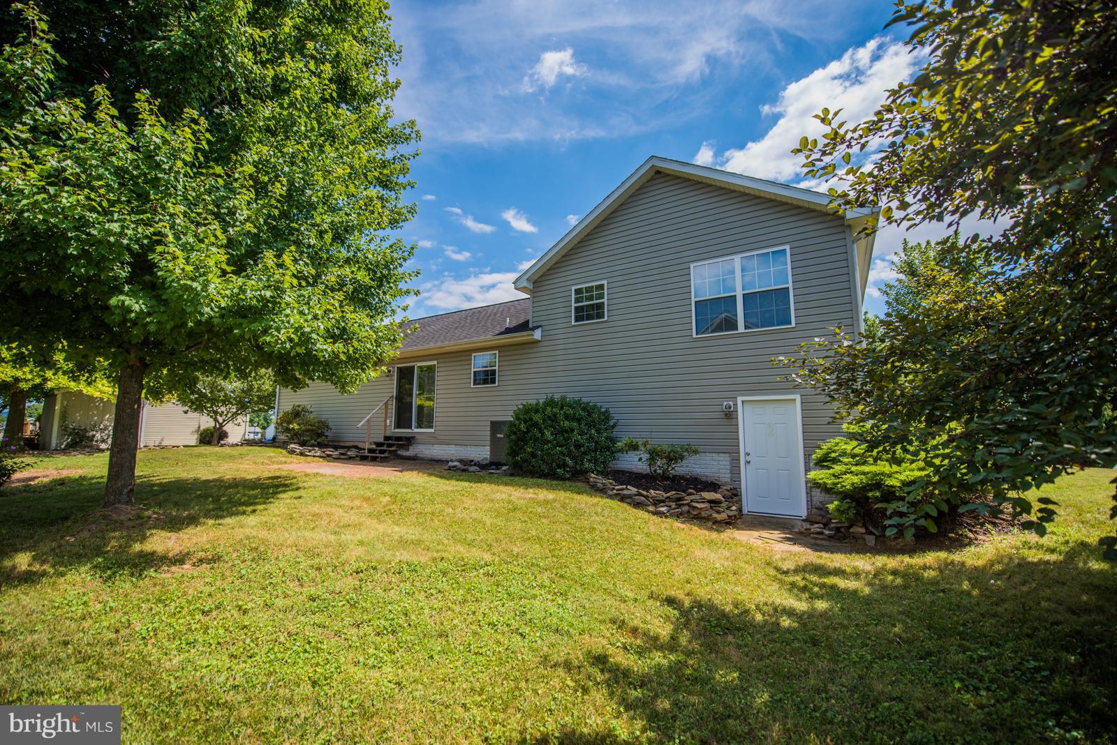 BRIAR RUN - Residential