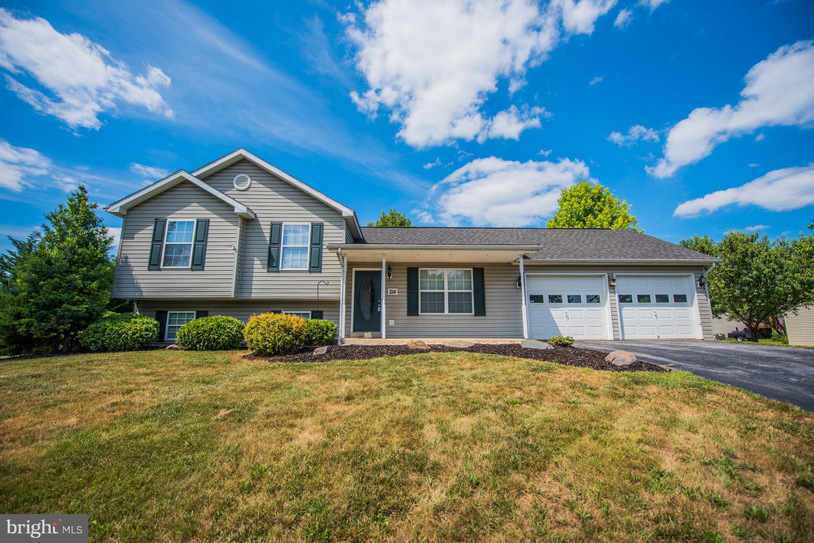 BRIAR RUN - Residential