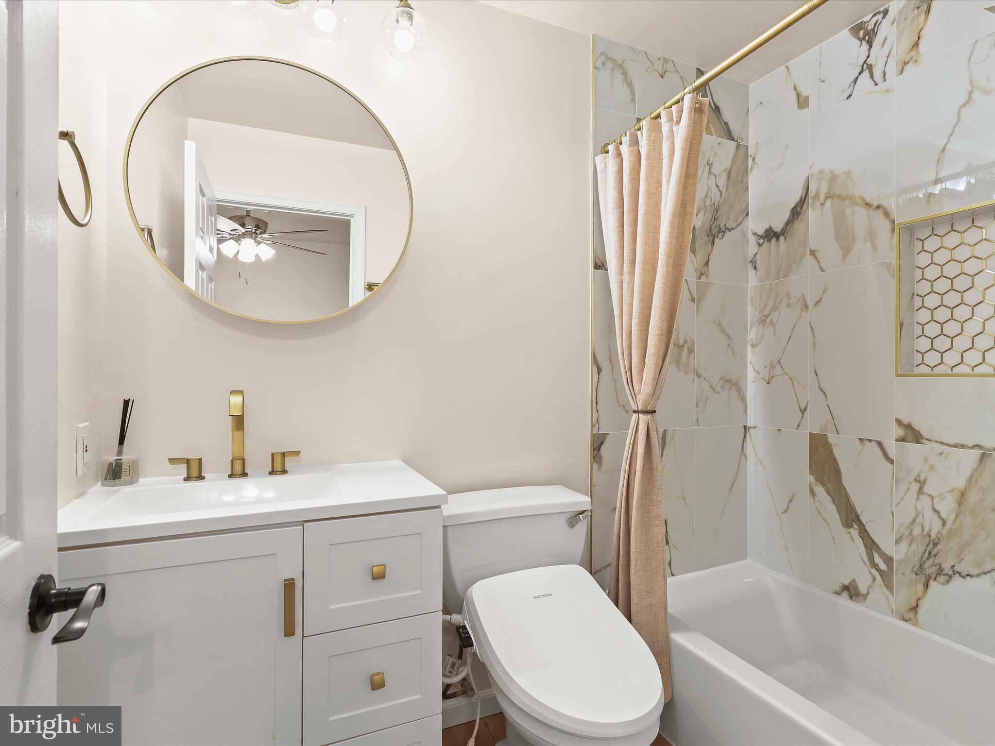 RICHARDSON MEWS - Residential