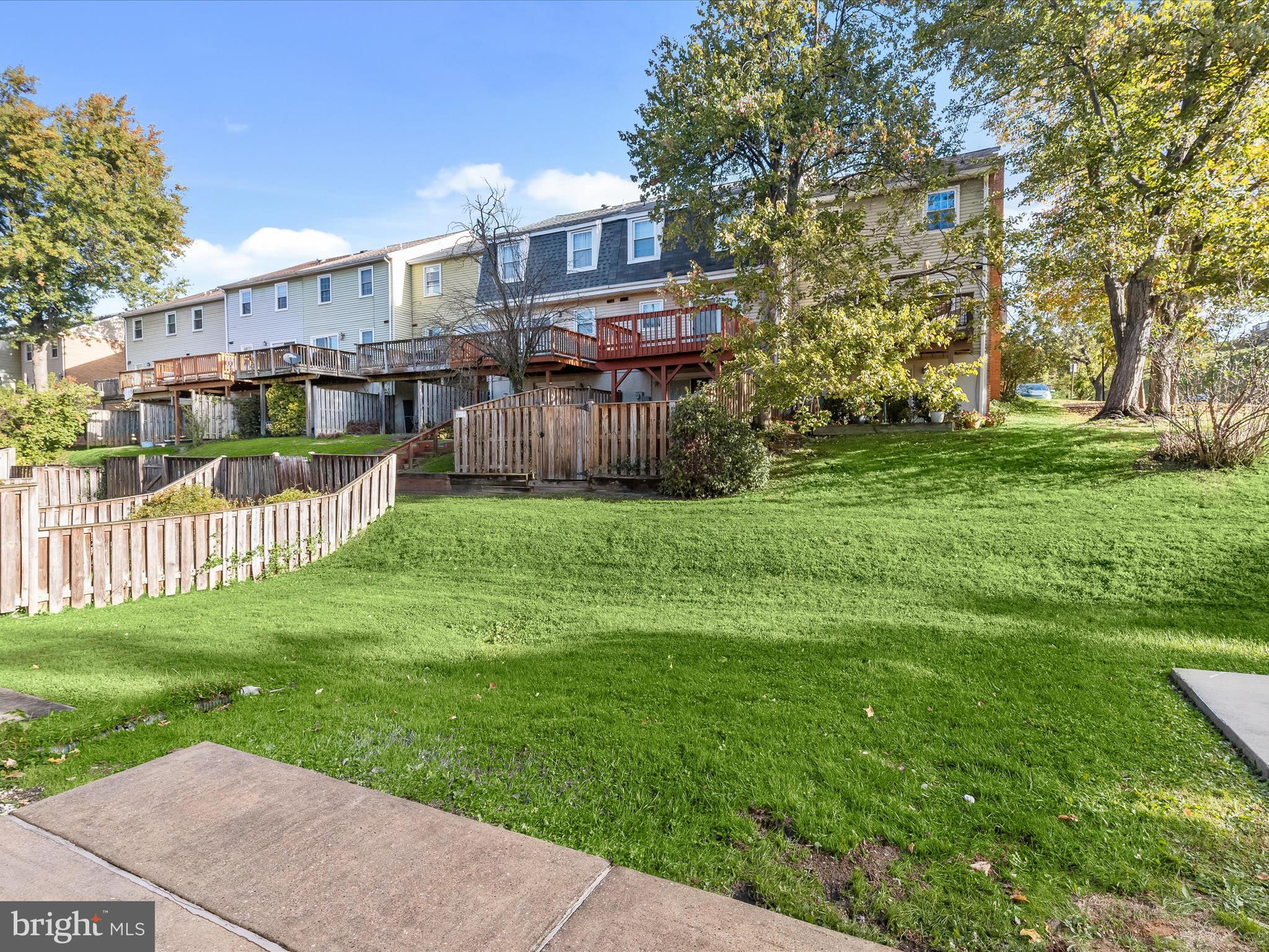 RICHARDSON MEWS - Residential