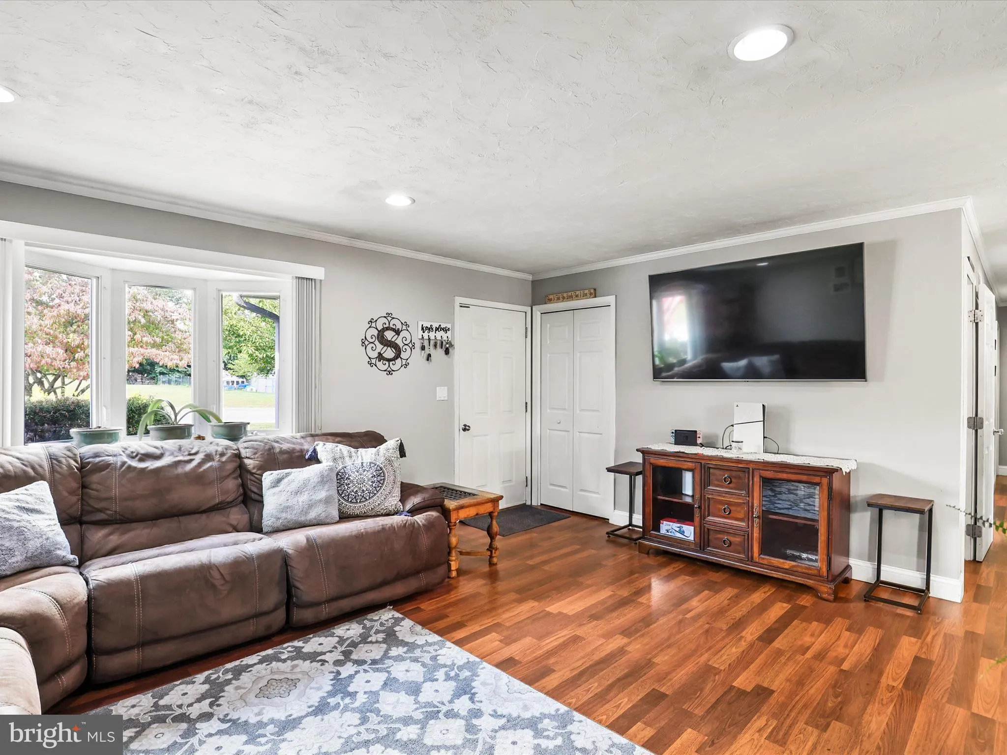 Hanover, Pennsylvania 17331, United States, 3 Bedrooms Bedrooms, ,2 BathroomsBathrooms,Residential,Pending,204186