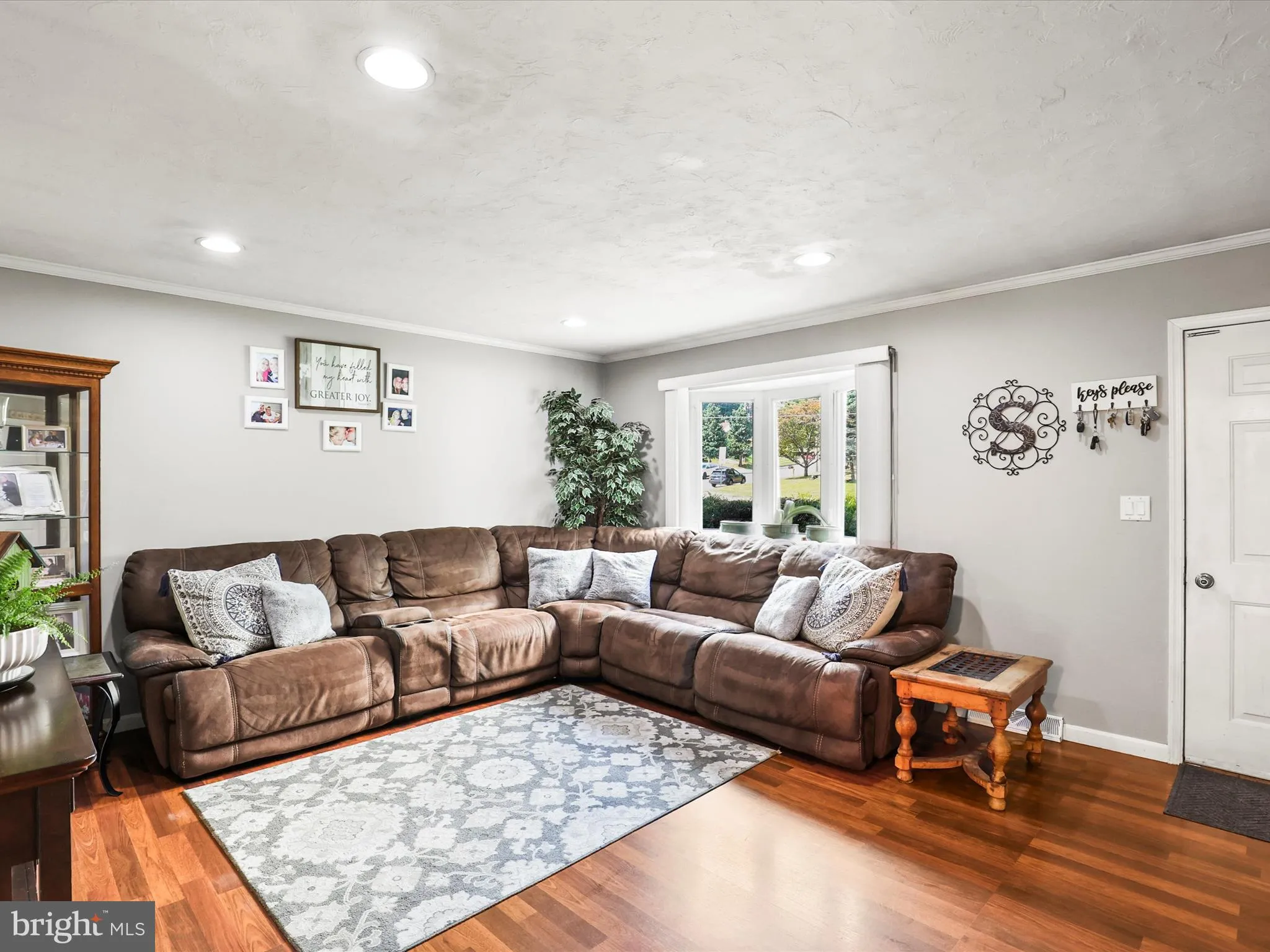 Hanover, Pennsylvania 17331, United States, 3 Bedrooms Bedrooms, ,2 BathroomsBathrooms,Residential,Pending,204186