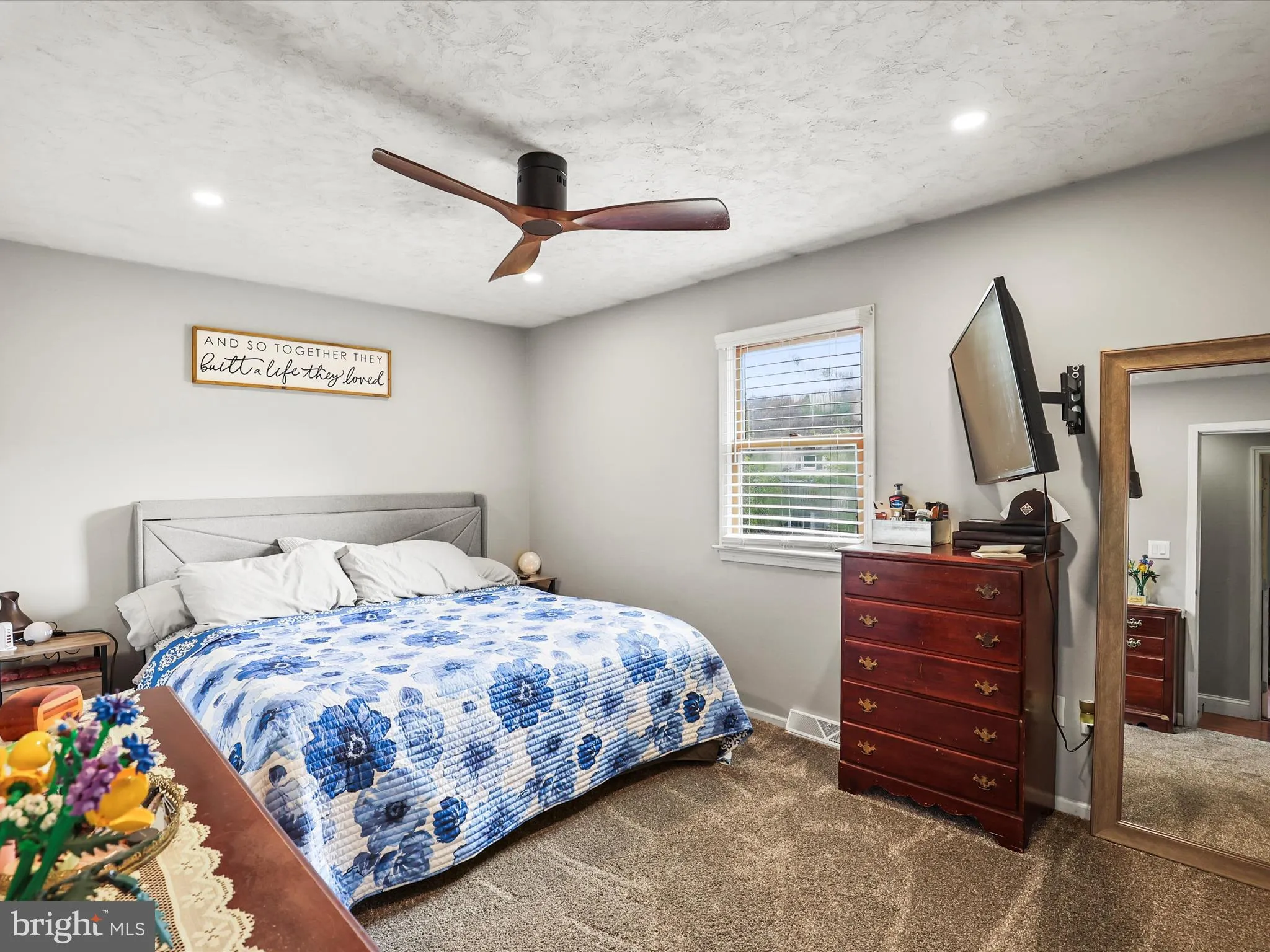 Hanover, Pennsylvania 17331, United States, 3 Bedrooms Bedrooms, ,2 BathroomsBathrooms,Residential,Pending,204186