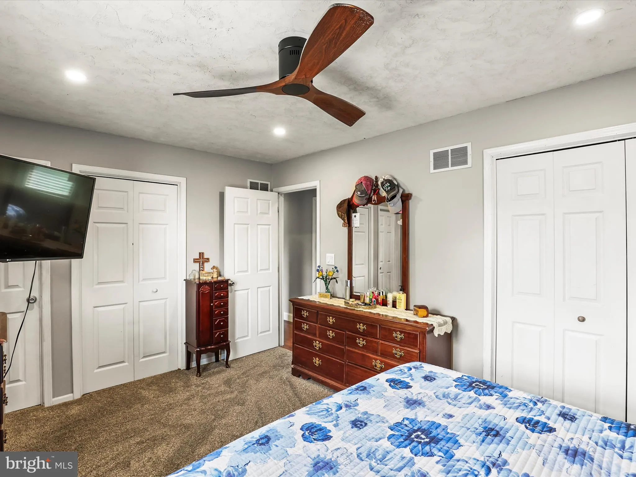 Hanover, Pennsylvania 17331, United States, 3 Bedrooms Bedrooms, ,2 BathroomsBathrooms,Residential,Pending,204186