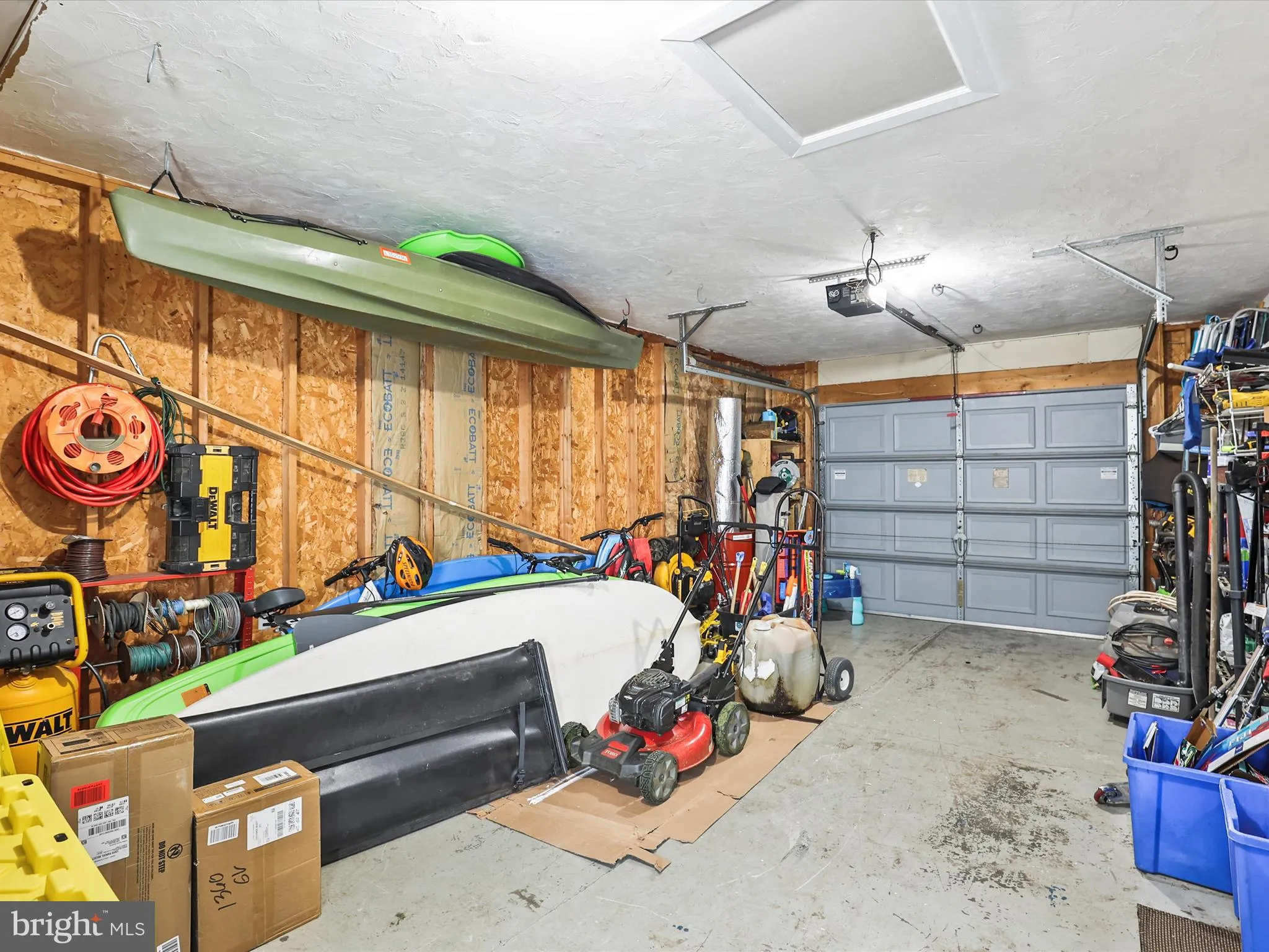 Hanover, Pennsylvania 17331, United States, 3 Bedrooms Bedrooms, ,2 BathroomsBathrooms,Residential,Pending,204186