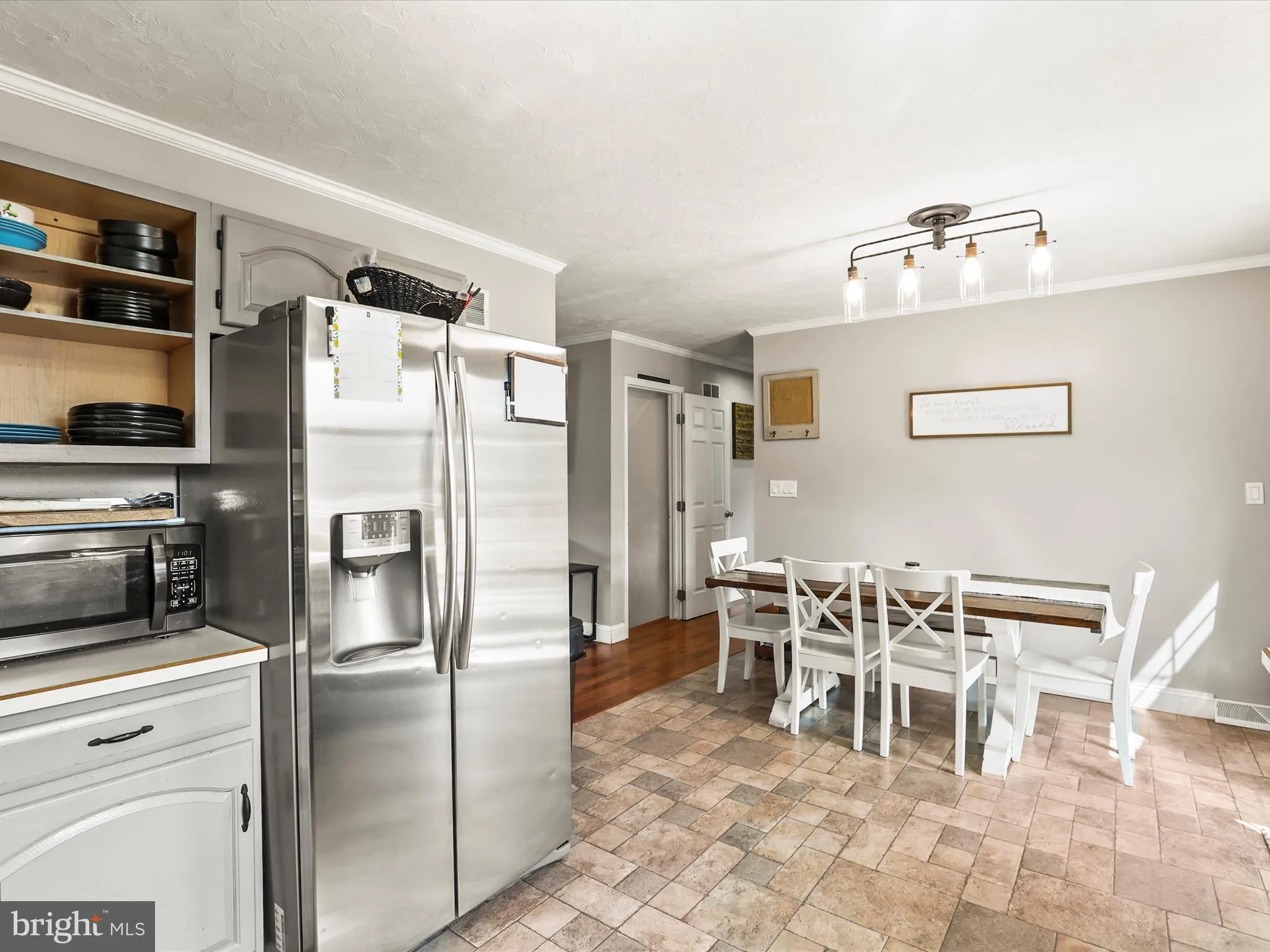 Hanover, Pennsylvania 17331, United States, 3 Bedrooms Bedrooms, ,2 BathroomsBathrooms,Residential,Pending,204186