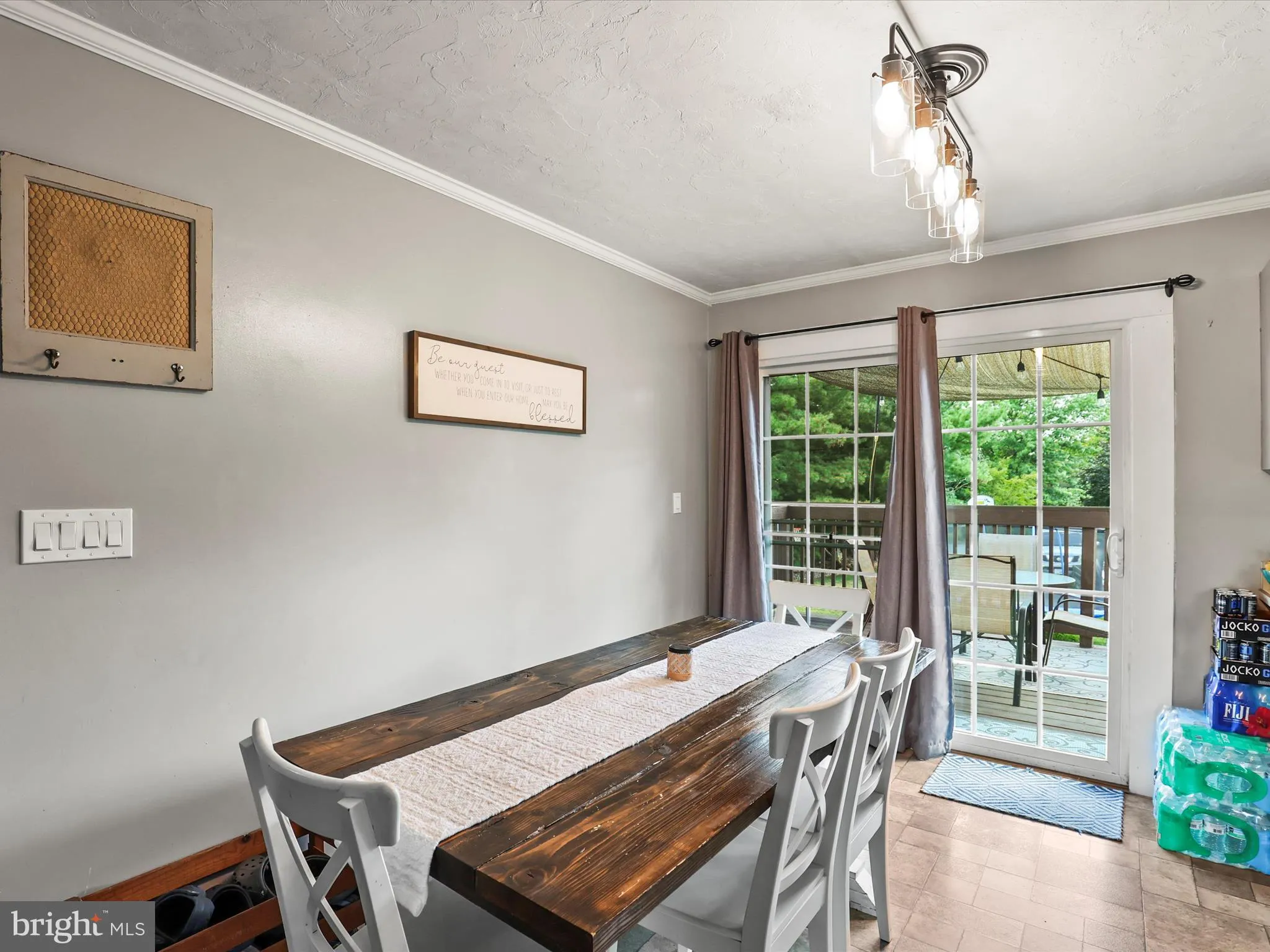 Hanover, Pennsylvania 17331, United States, 3 Bedrooms Bedrooms, ,2 BathroomsBathrooms,Residential,Pending,204186